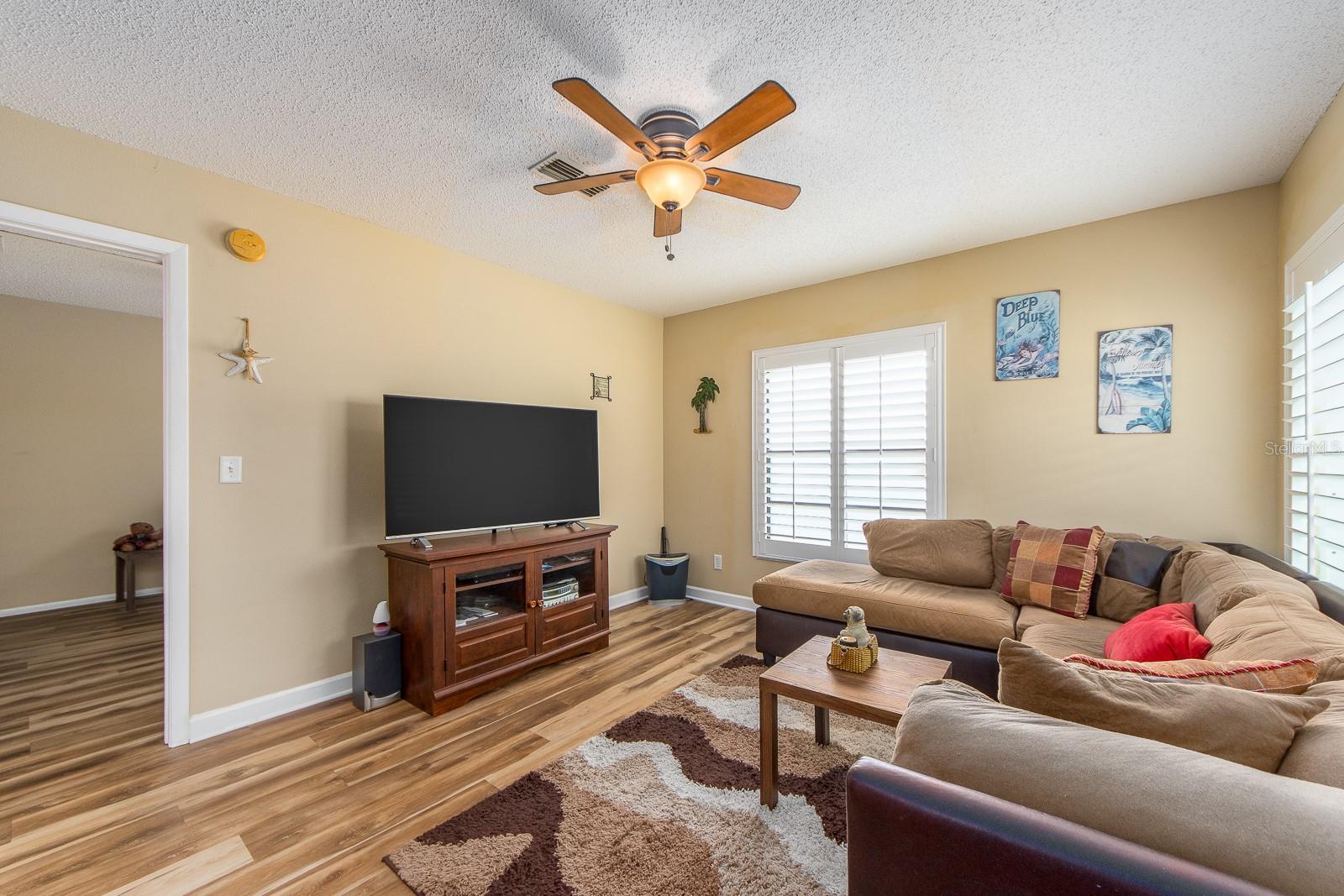 Image 5 of 31 For 2597 Countryside Boulevard 210