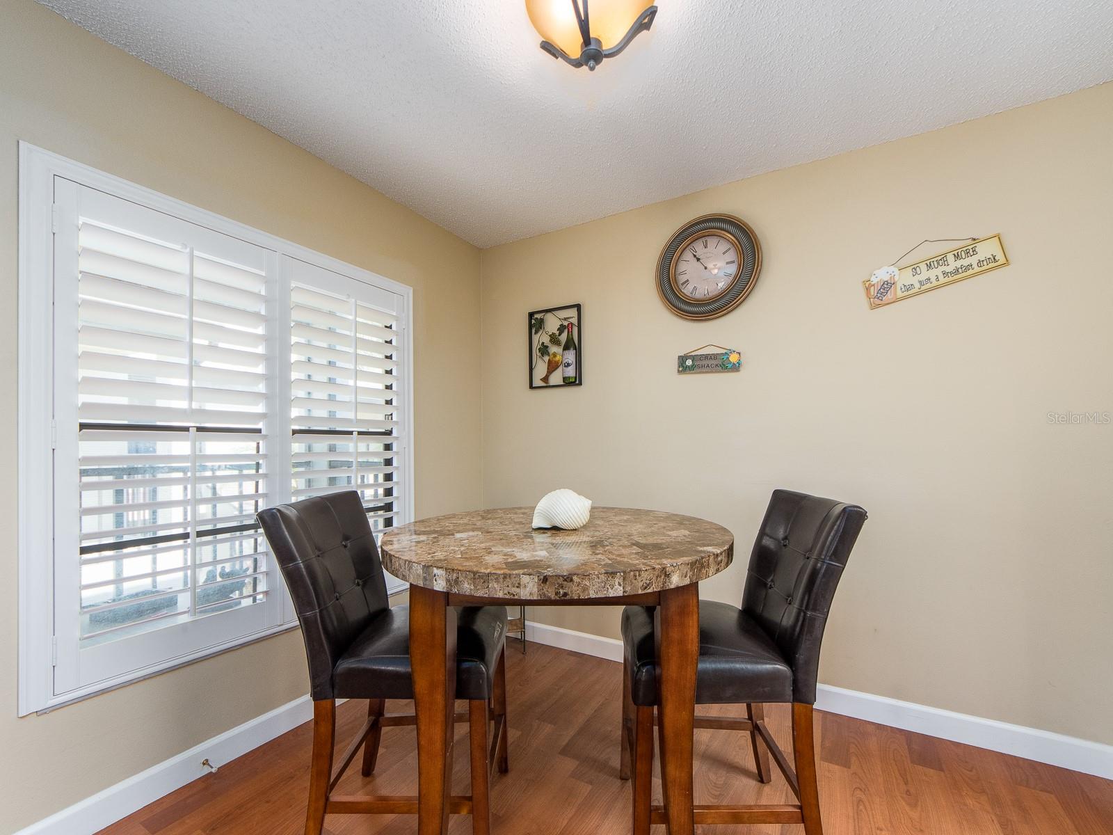 Image 6 of 31 For 2597 Countryside Boulevard 210
