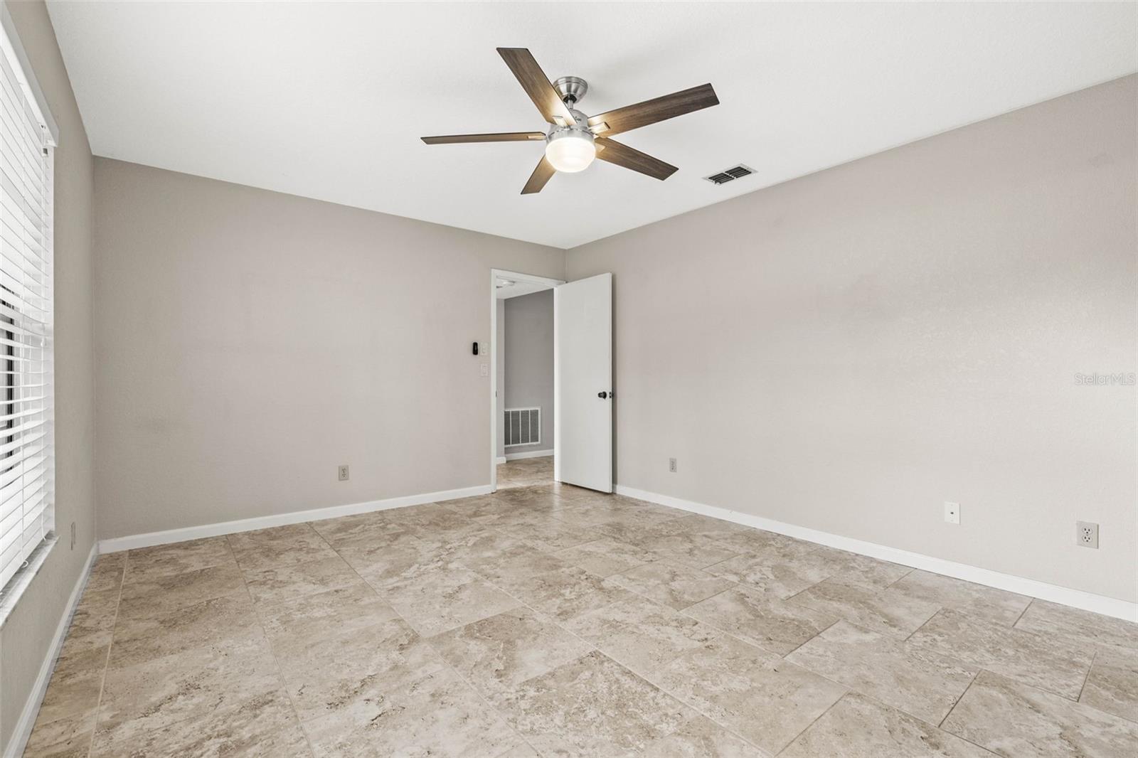 Image 16 of 33 For 2986 Cypress Green Drive