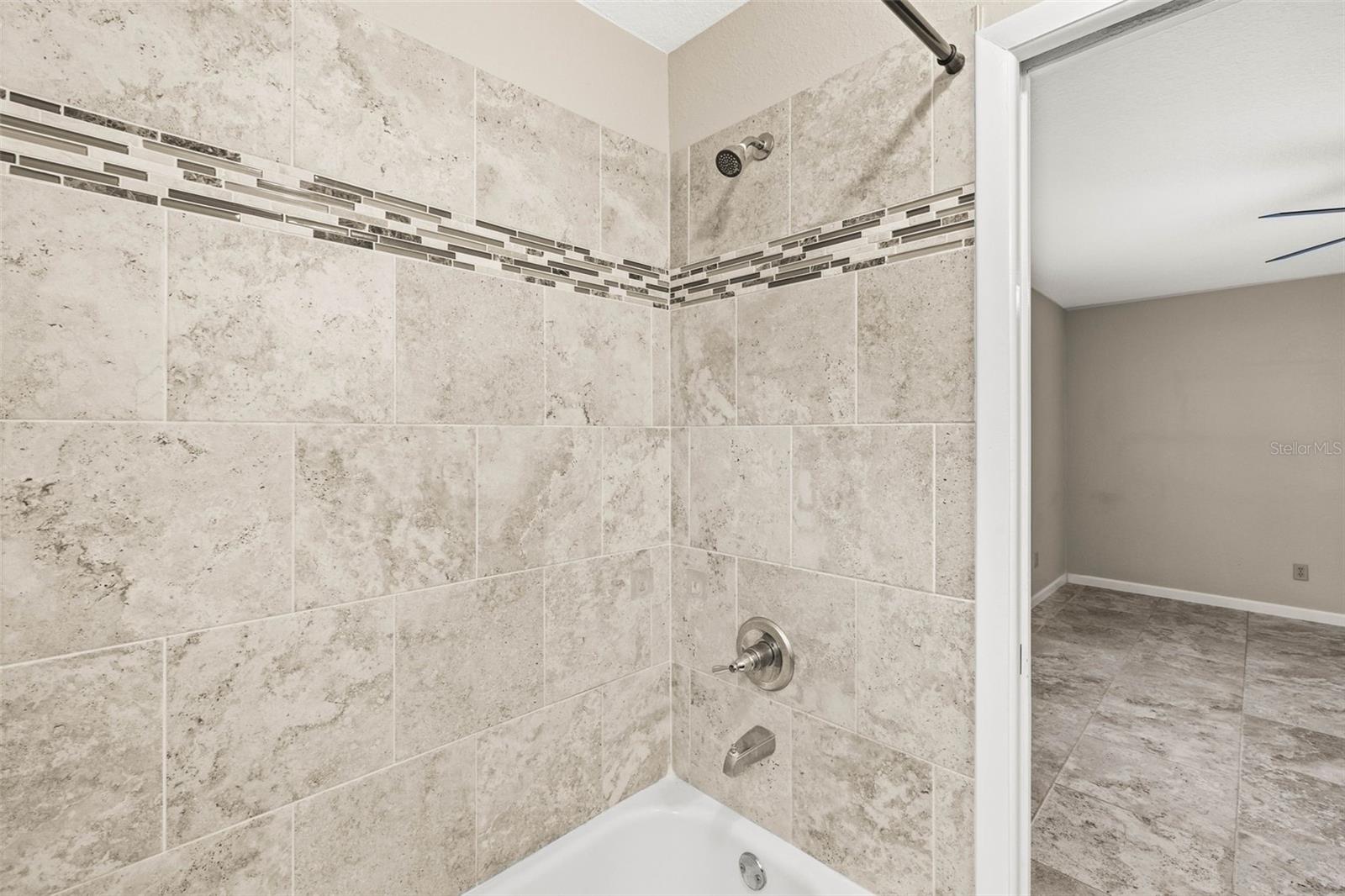 Image 18 of 33 For 2986 Cypress Green Drive