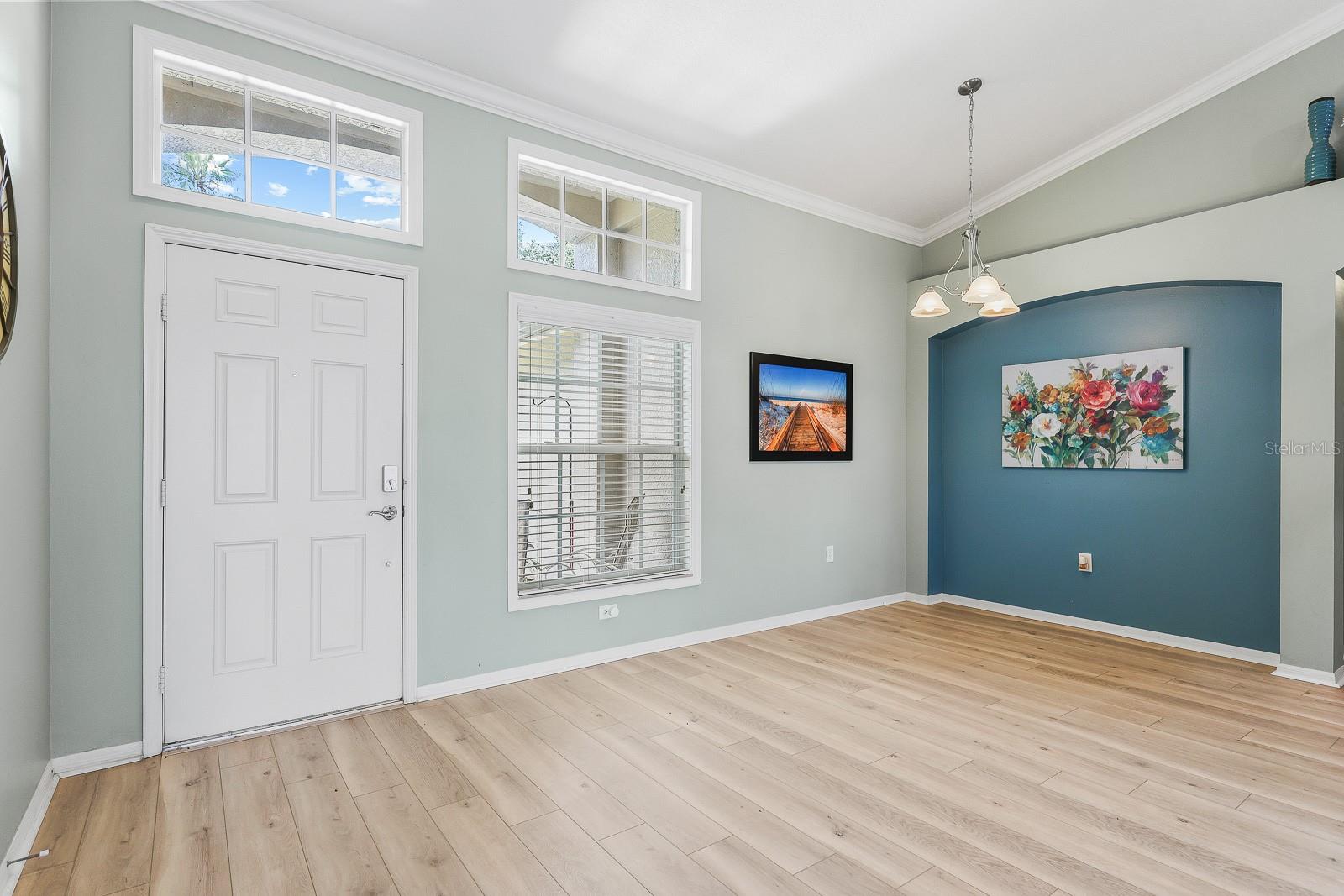 Image 9 of 43 For 16104 Bridgedale Drive