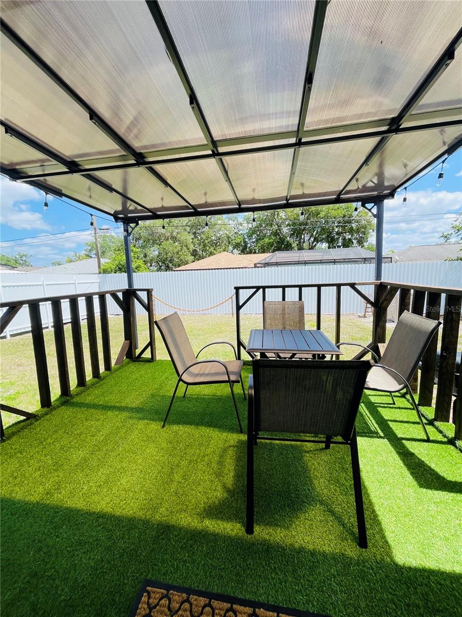 Image 15 of 17 For 4049 Ponea Drive