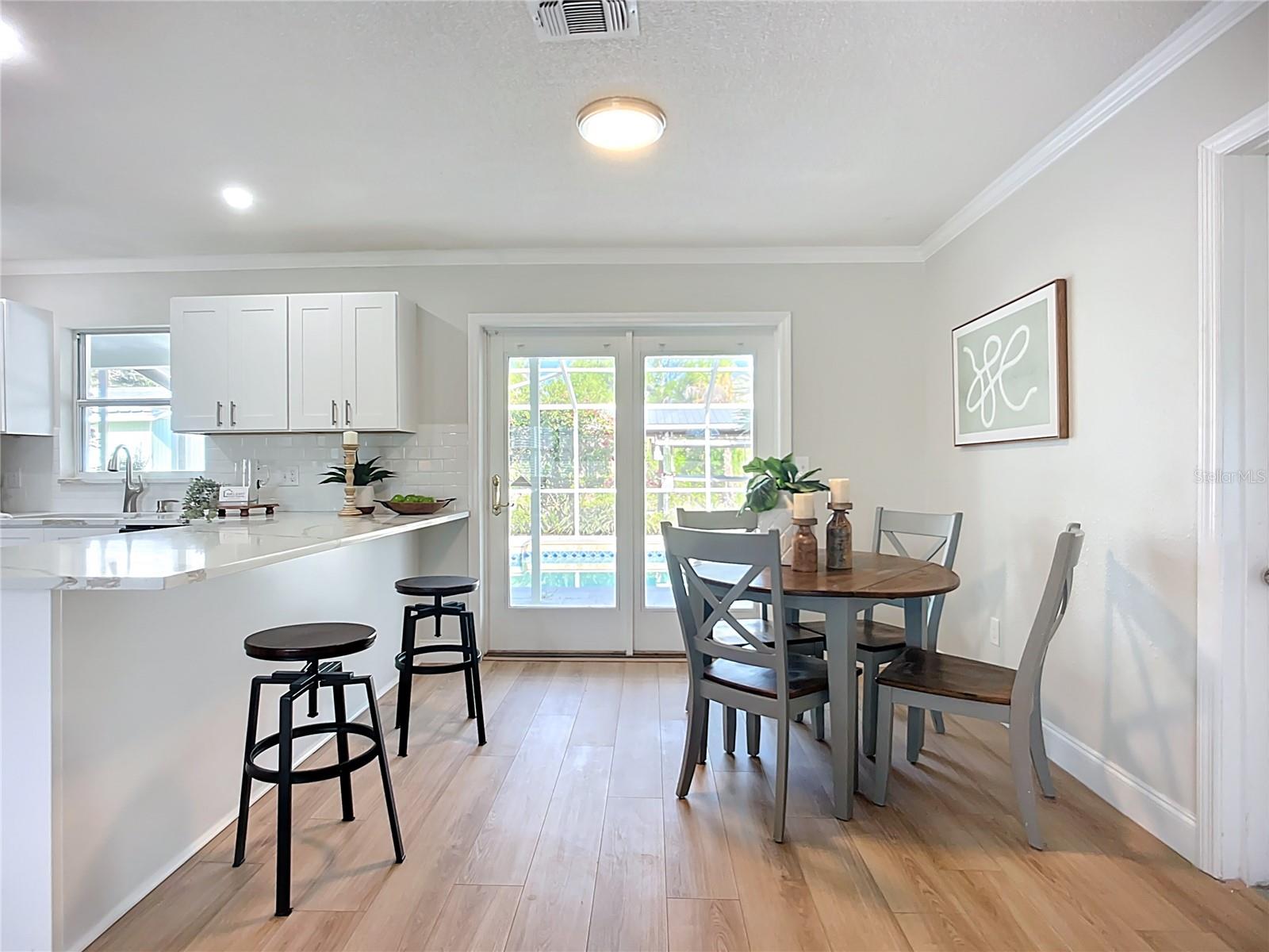 Image 7 of 37 For 9929 Bay Drive