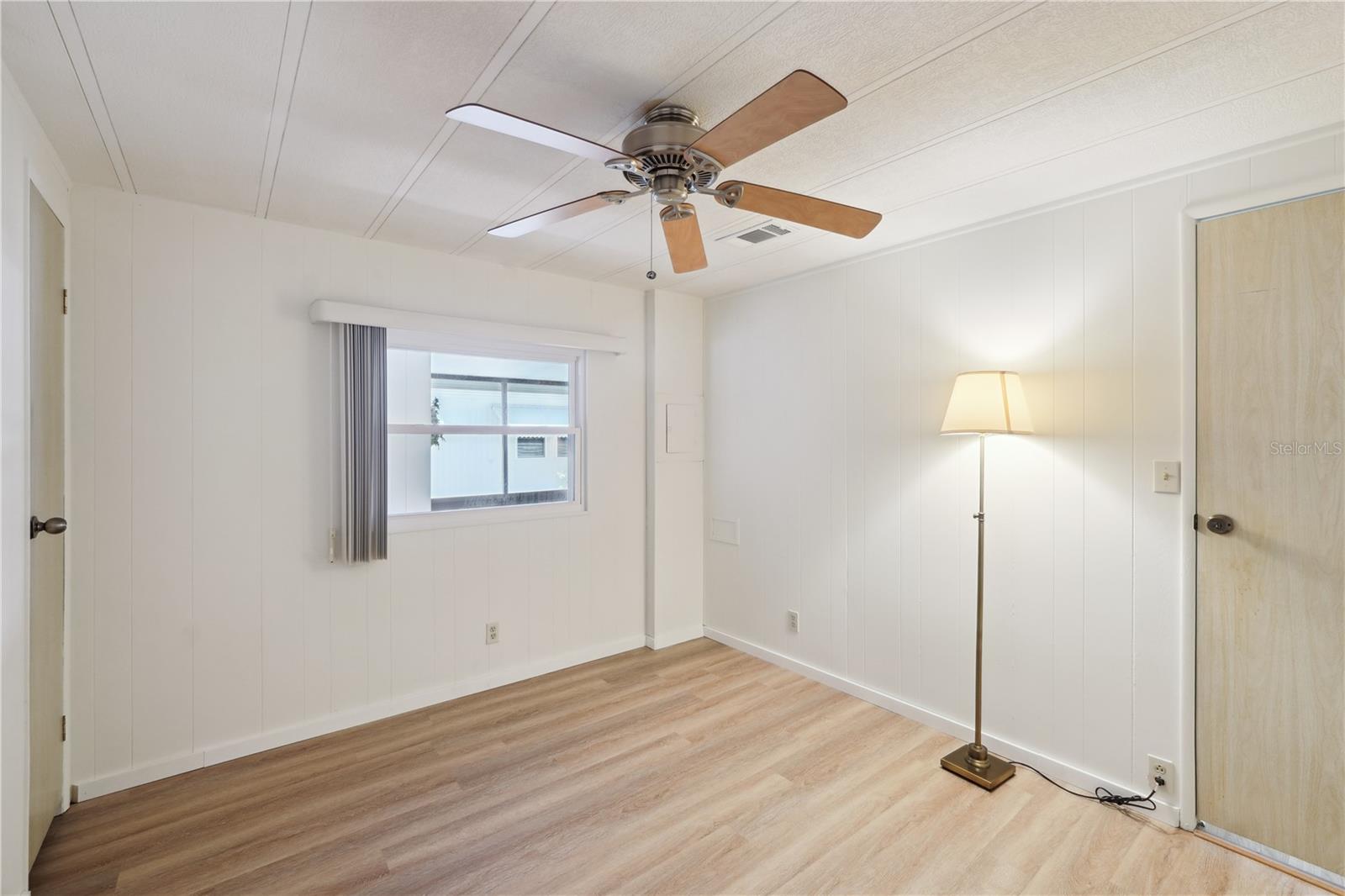 Image 21 of 30 For 7412 Grand Pine Drive