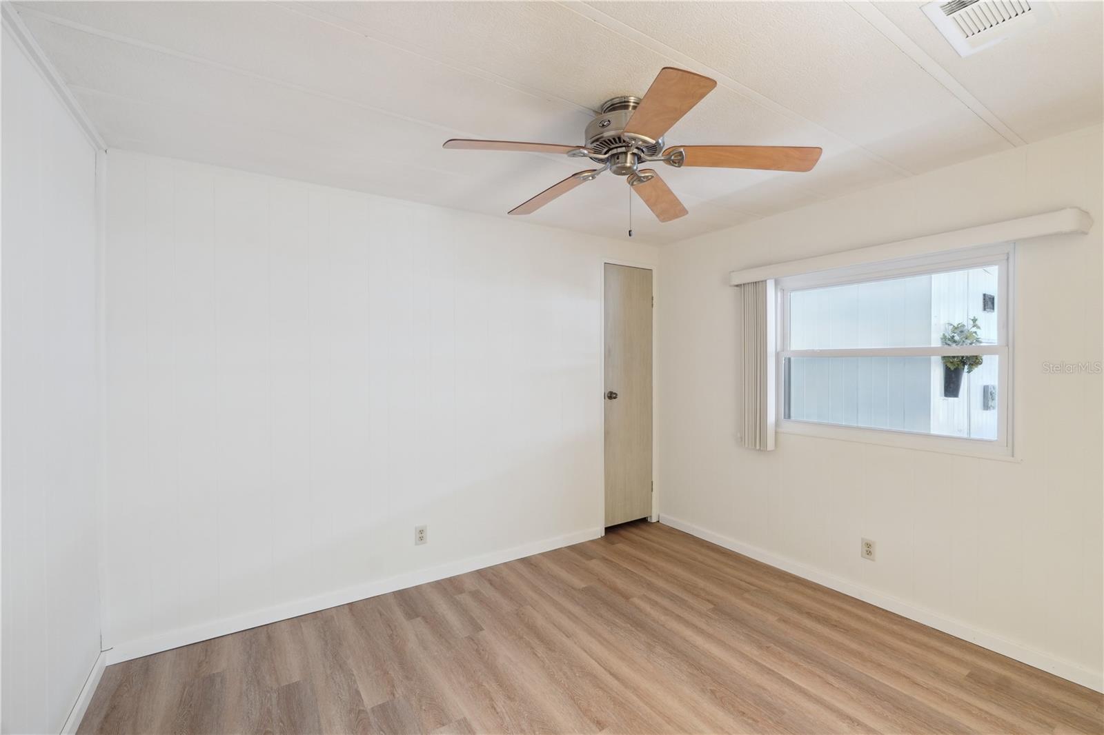 Image 22 of 30 For 7412 Grand Pine Drive