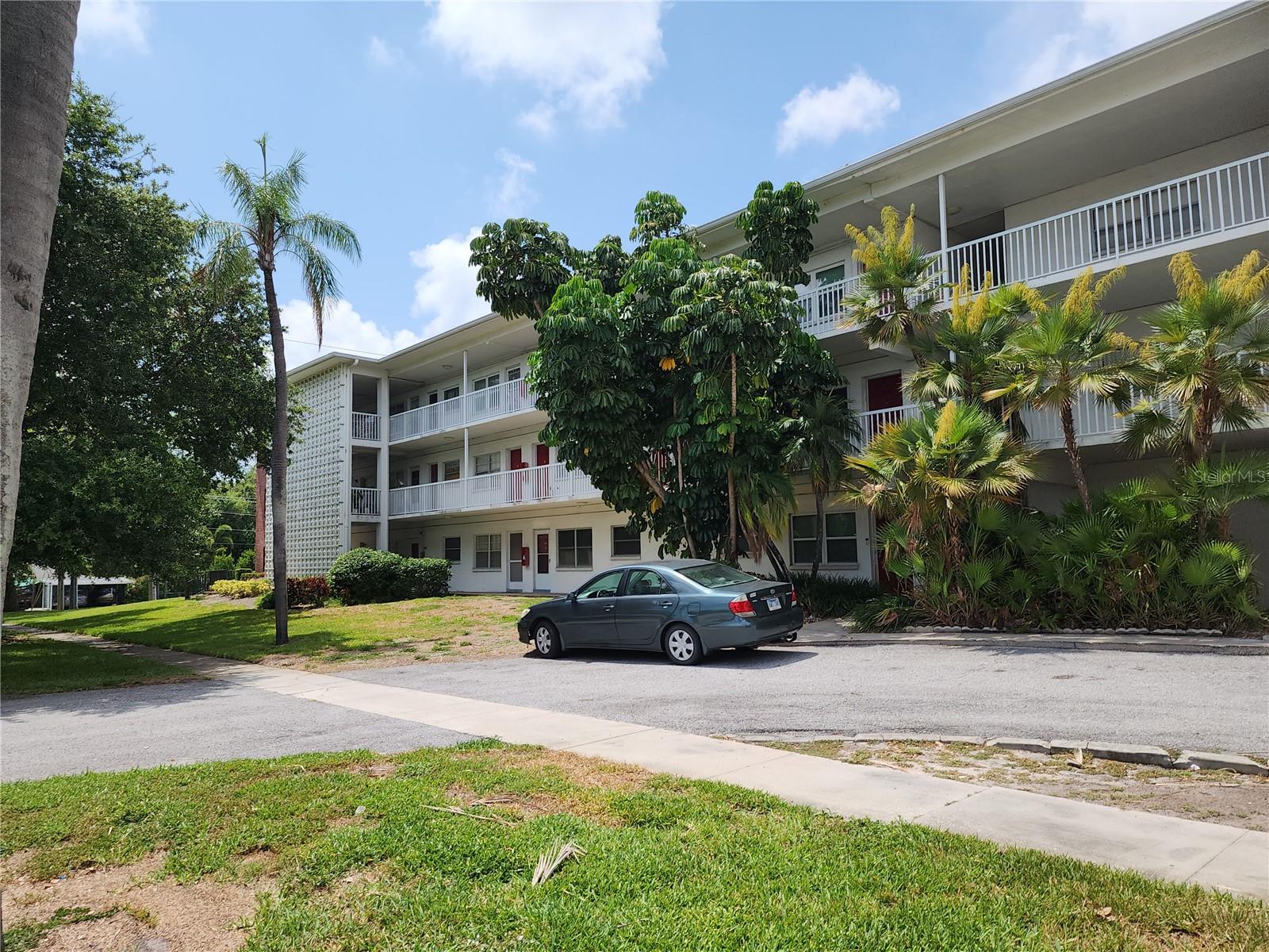 Details for 5155 9th Avenue N 206 B, ST PETERSBURG, FL 33710