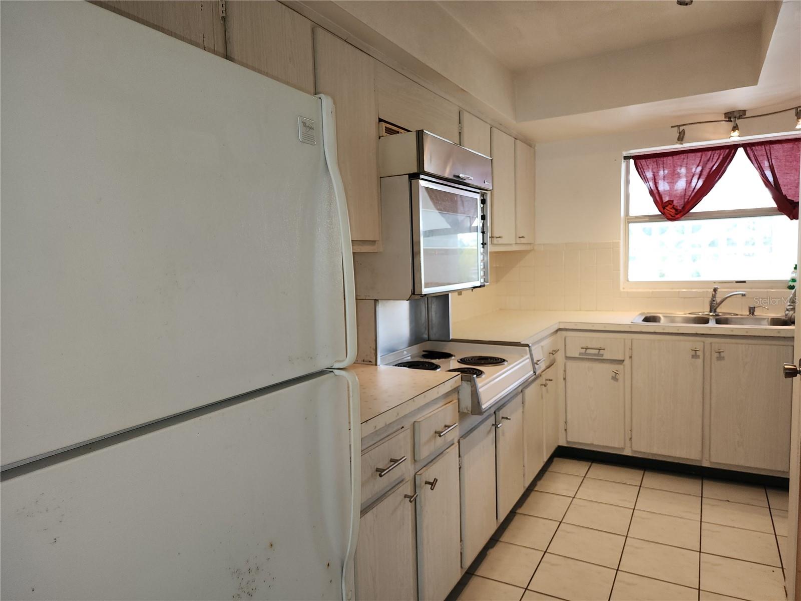 Image 15 of 16 For 5155 9th Avenue N 206 B