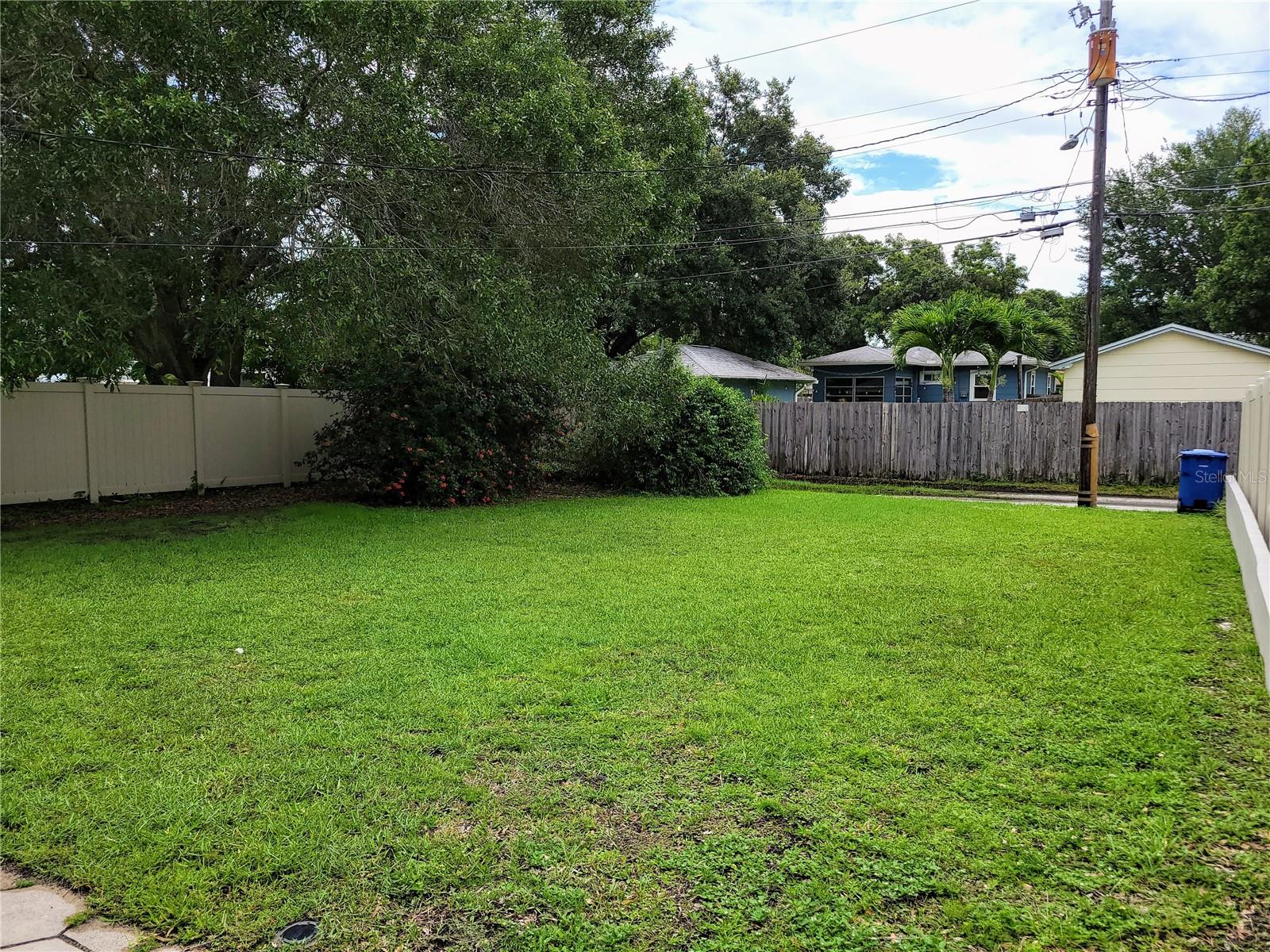 Image 17 of 21 For 755 42nd Avenue N