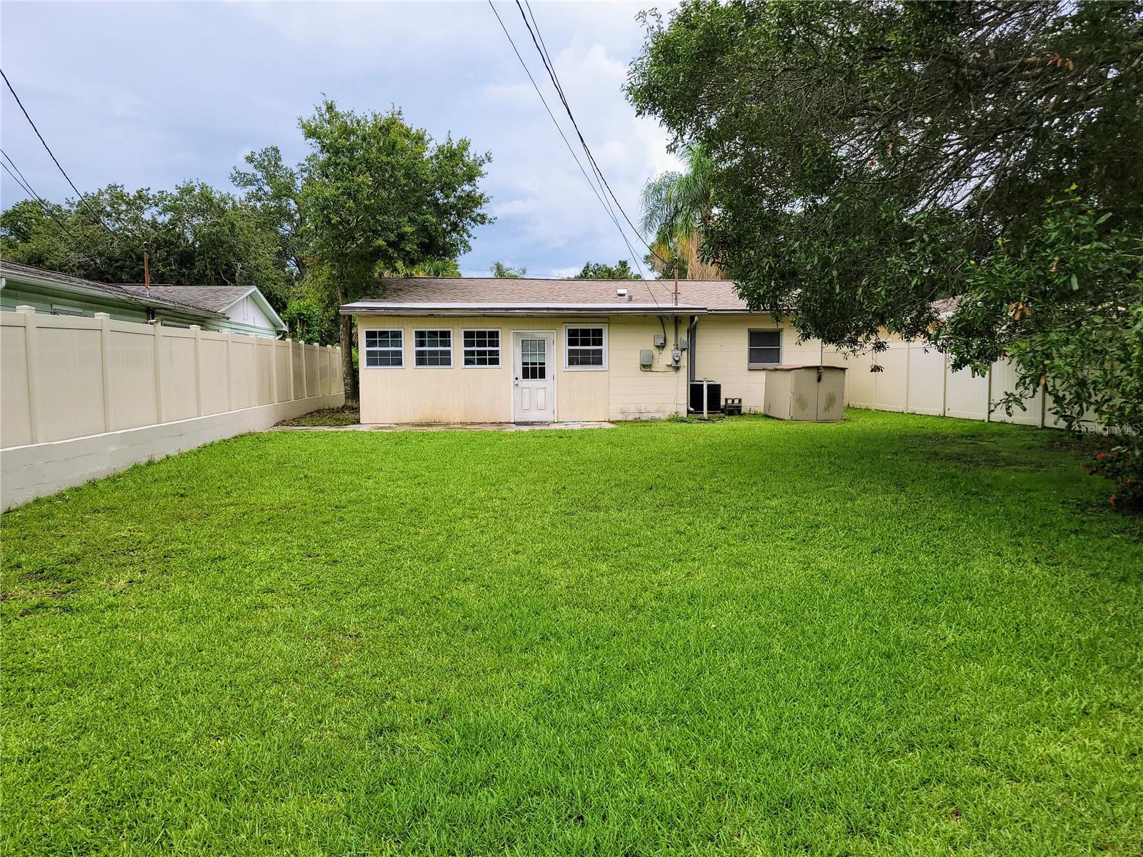 Image 19 of 21 For 755 42nd Avenue N