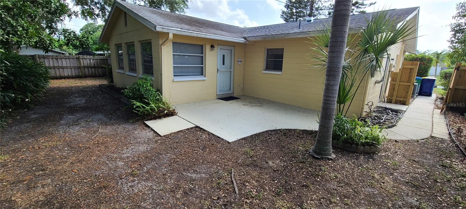 Image 3 of 23 For 9805 110th Lane