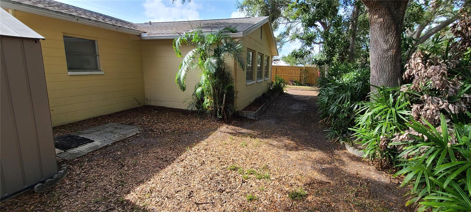 Image 4 of 23 For 9805 110th Lane