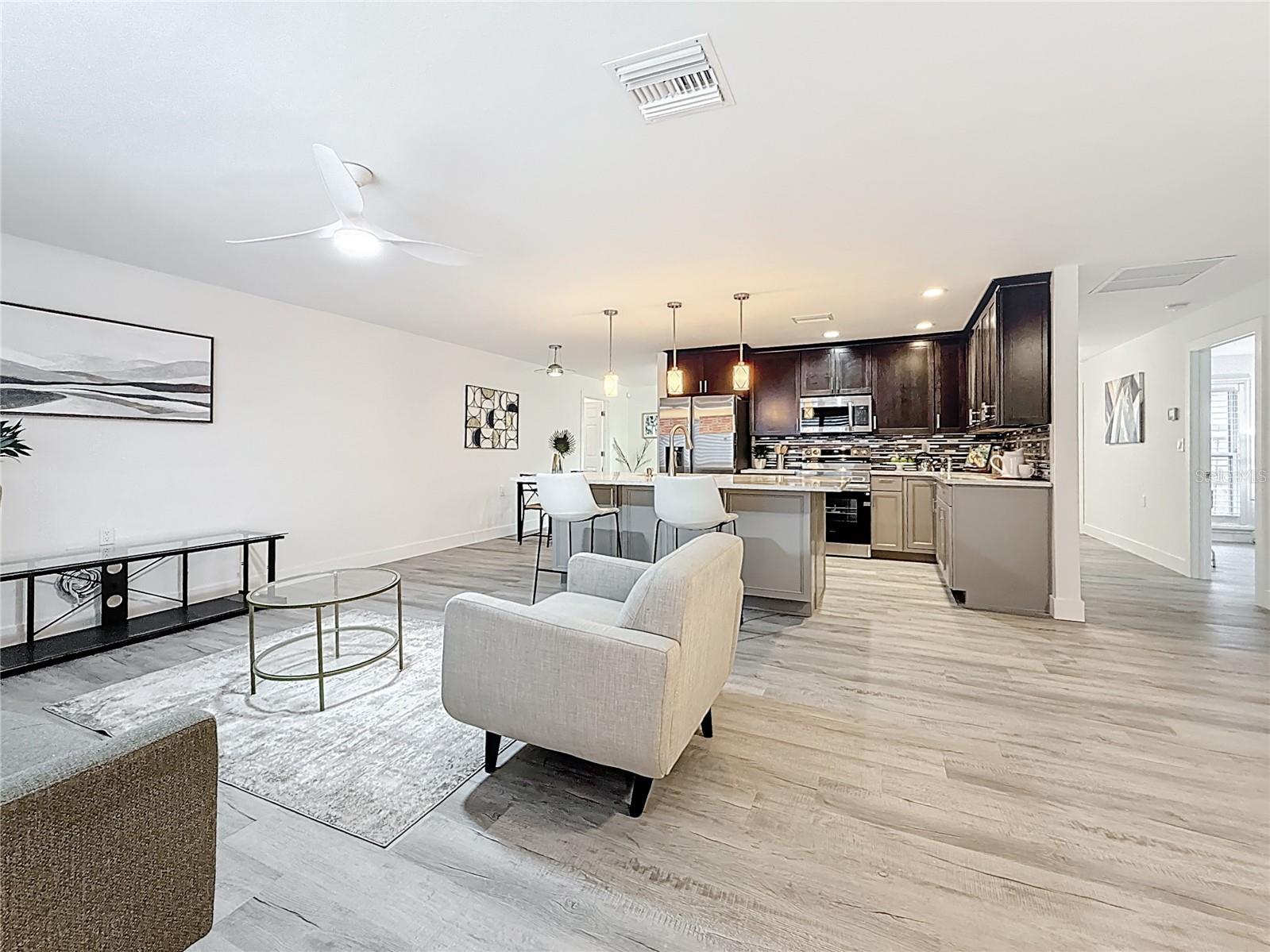 Image 11 of 65 For 7125 Shore Drive S