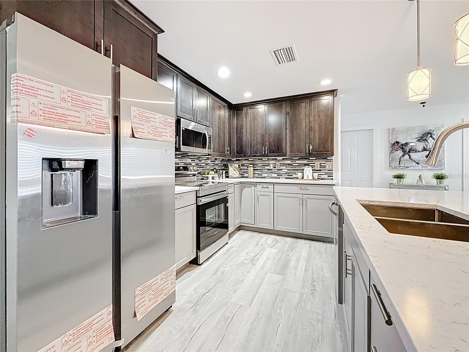 Image 18 of 65 For 7125 Shore Drive S
