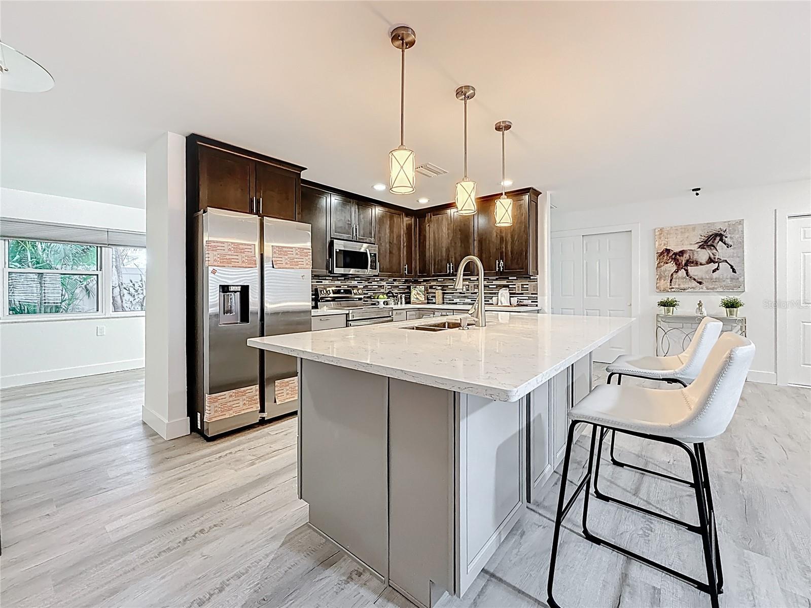 Image 19 of 65 For 7125 Shore Drive S