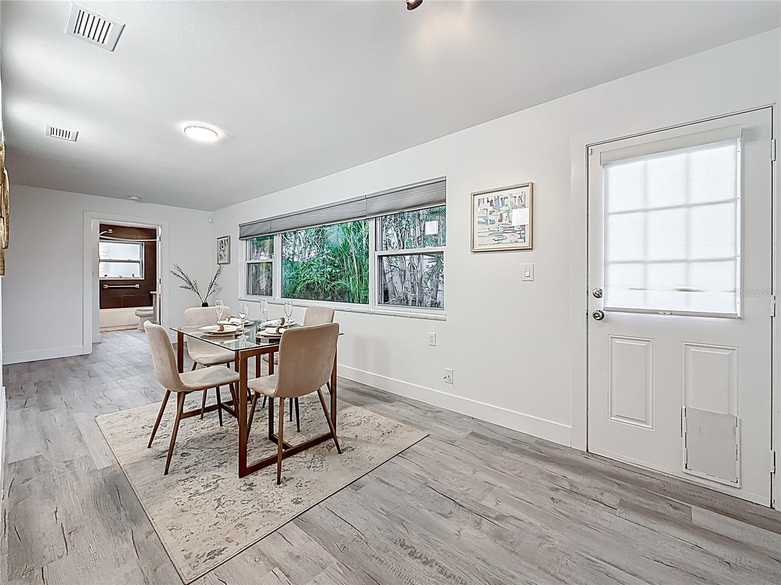 Image 26 of 65 For 7125 Shore Drive S