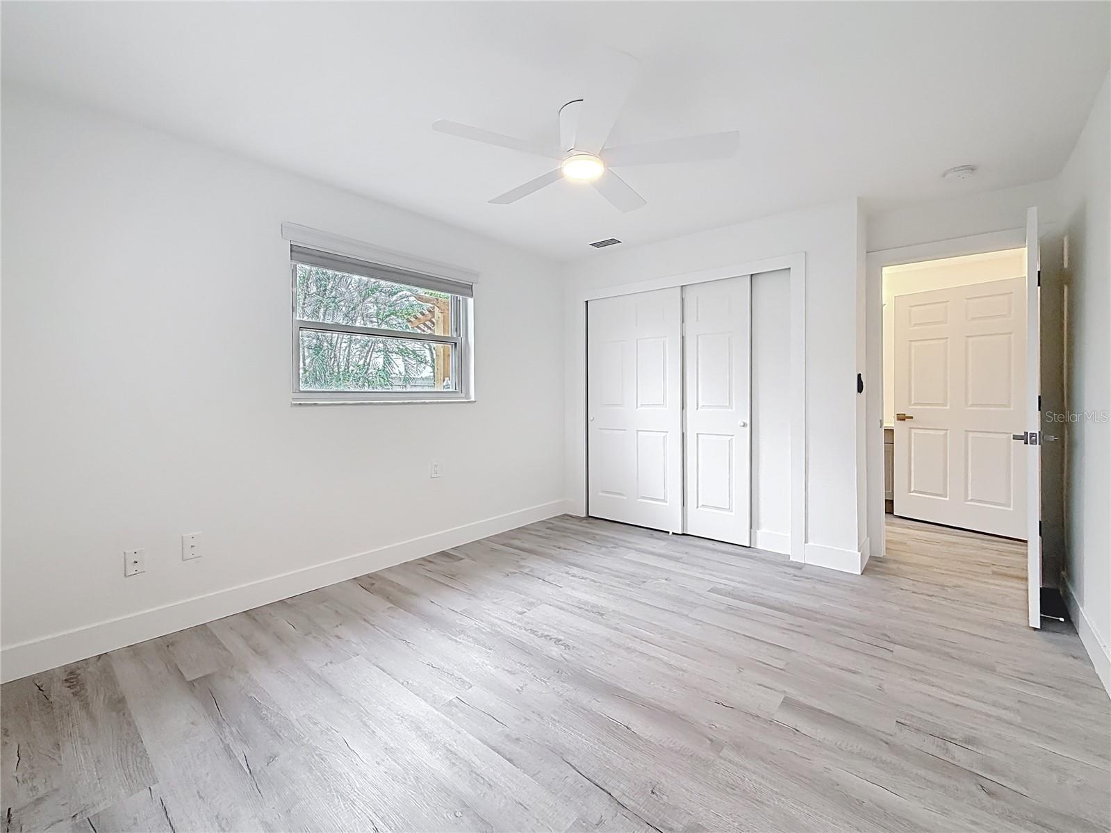 Image 27 of 65 For 7125 Shore Drive S