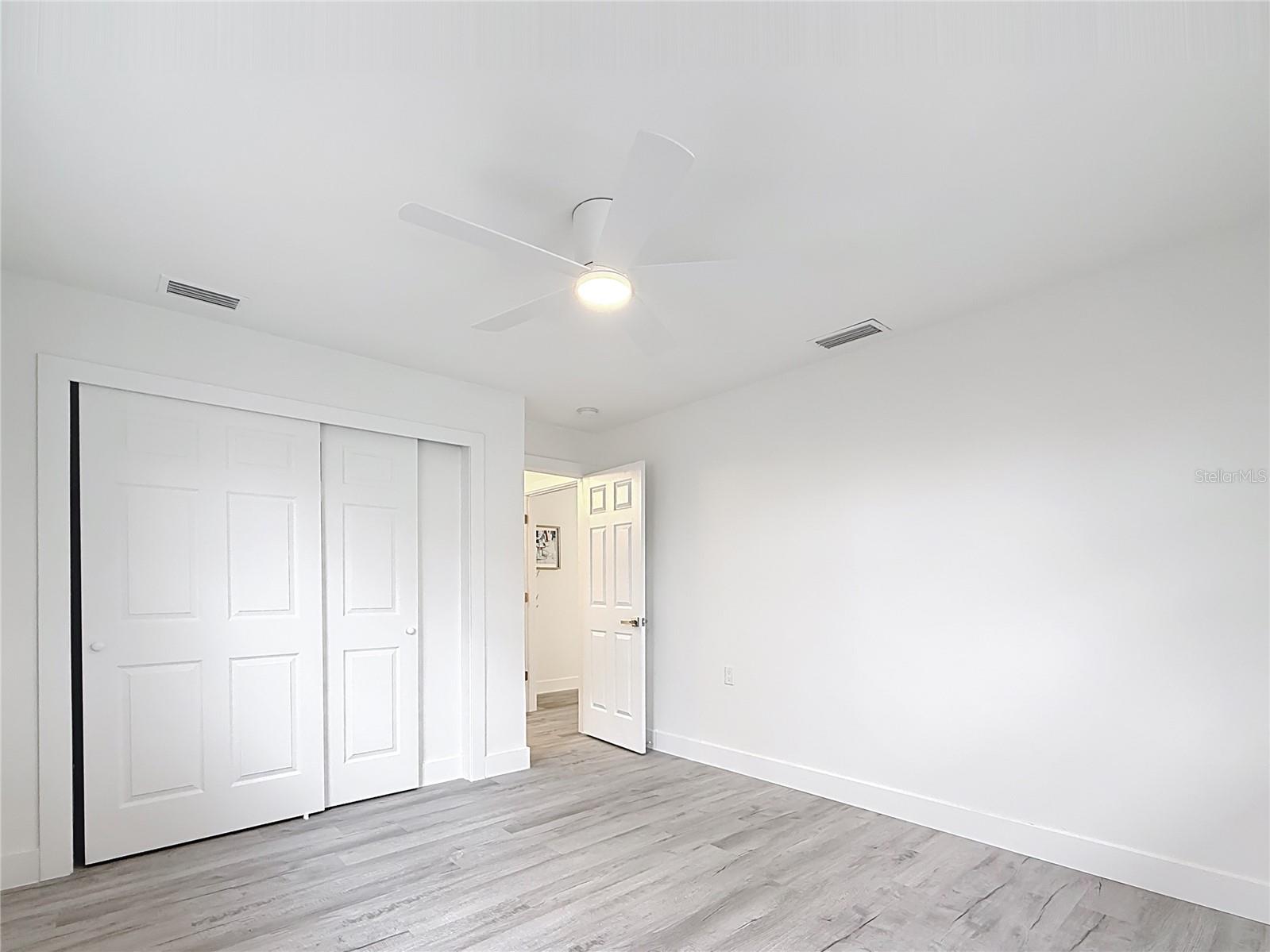 Image 28 of 65 For 7125 Shore Drive S