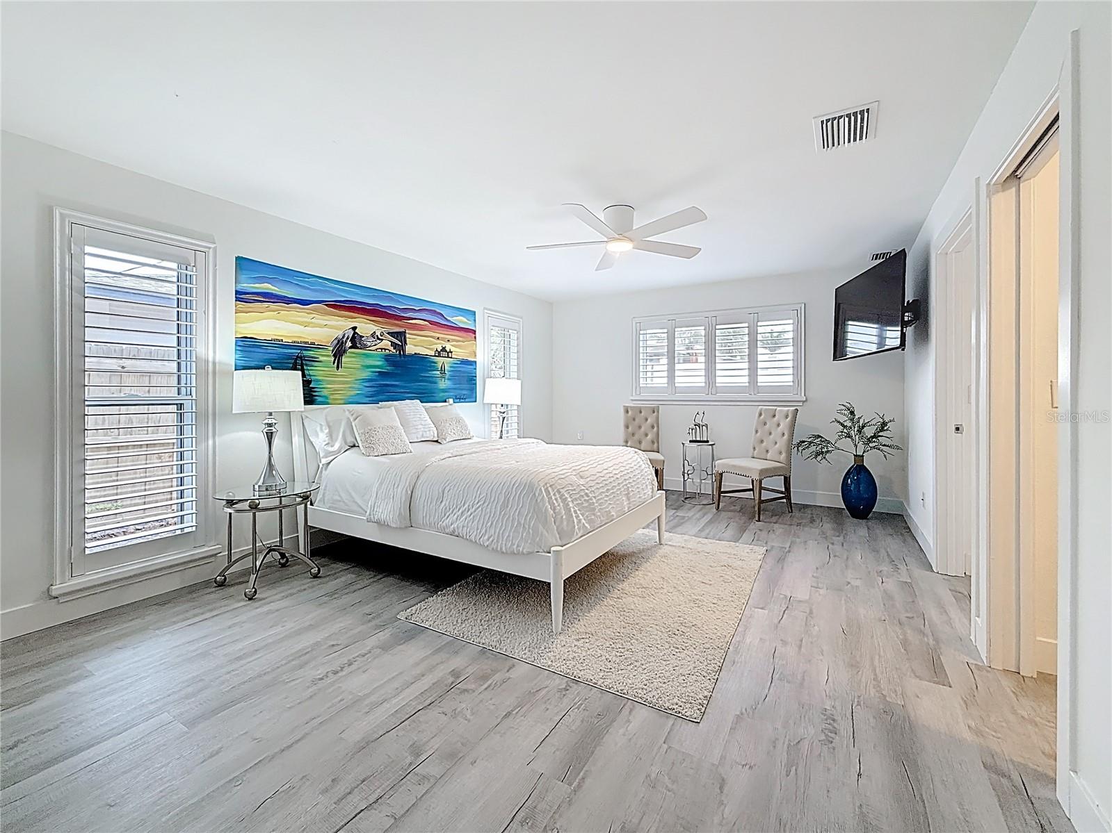 Image 35 of 65 For 7125 Shore Drive S