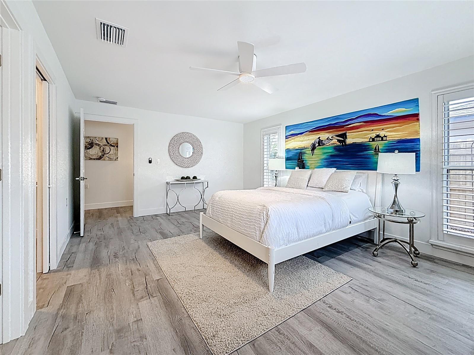 Image 36 of 65 For 7125 Shore Drive S
