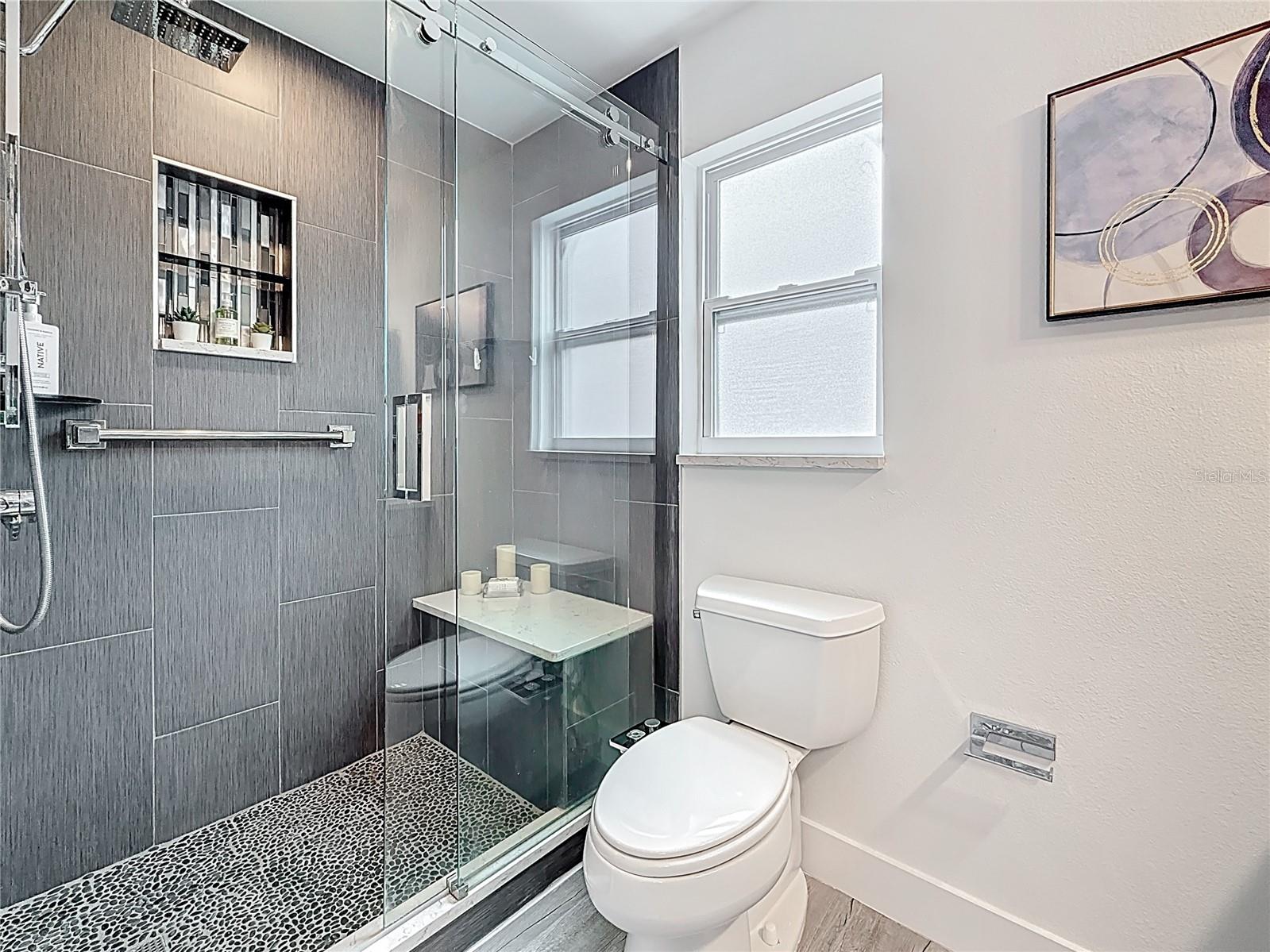 Image 43 of 65 For 7125 Shore Drive S