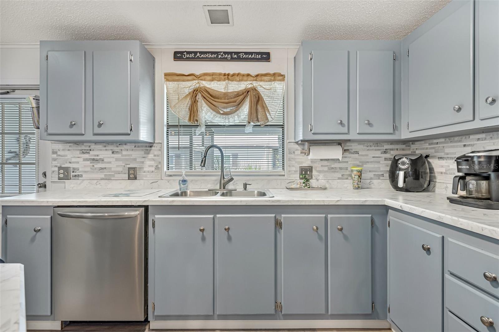 Image 9 of 82 For 865 Iglesia Drive