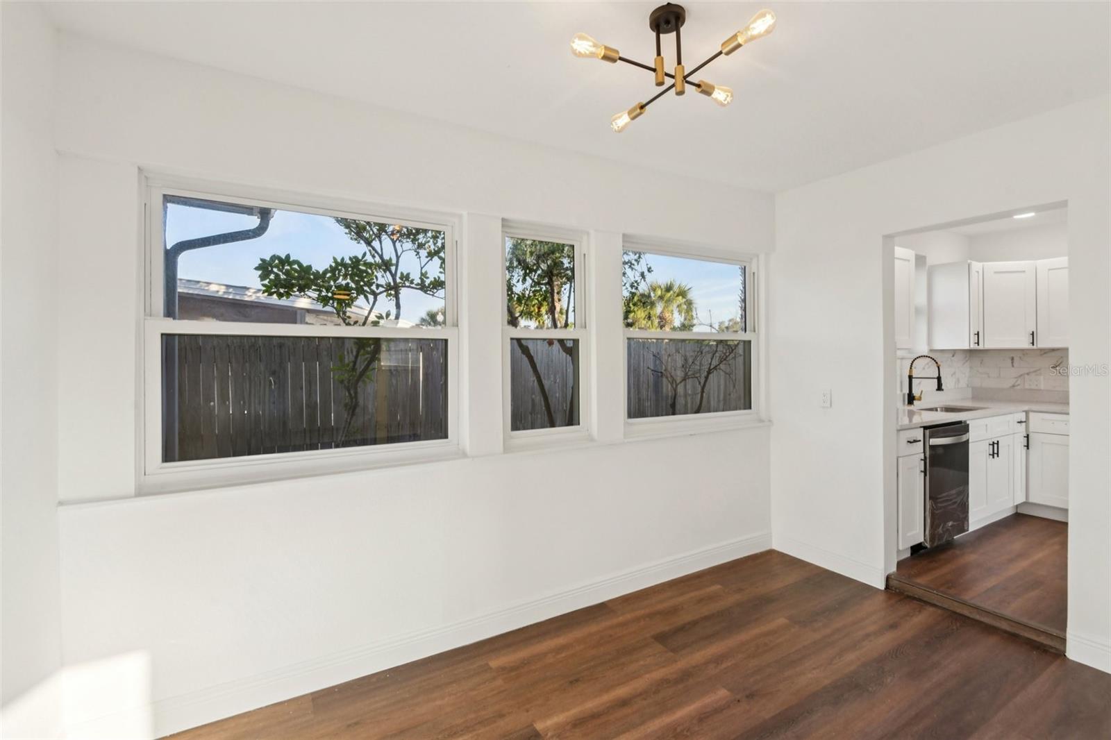 Image 10 of 25 For 410 Virginia Avenue