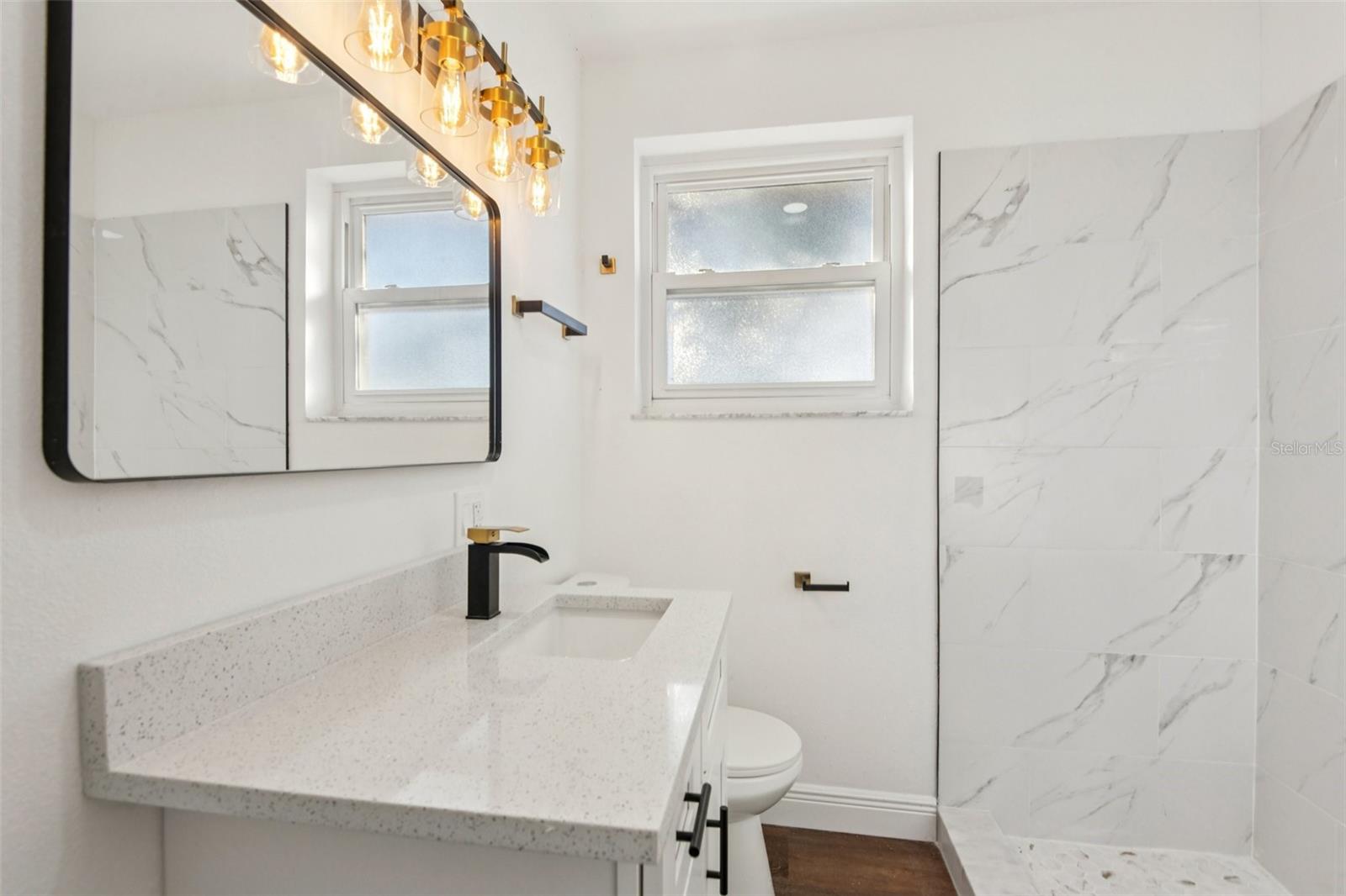 Image 12 of 25 For 410 Virginia Avenue