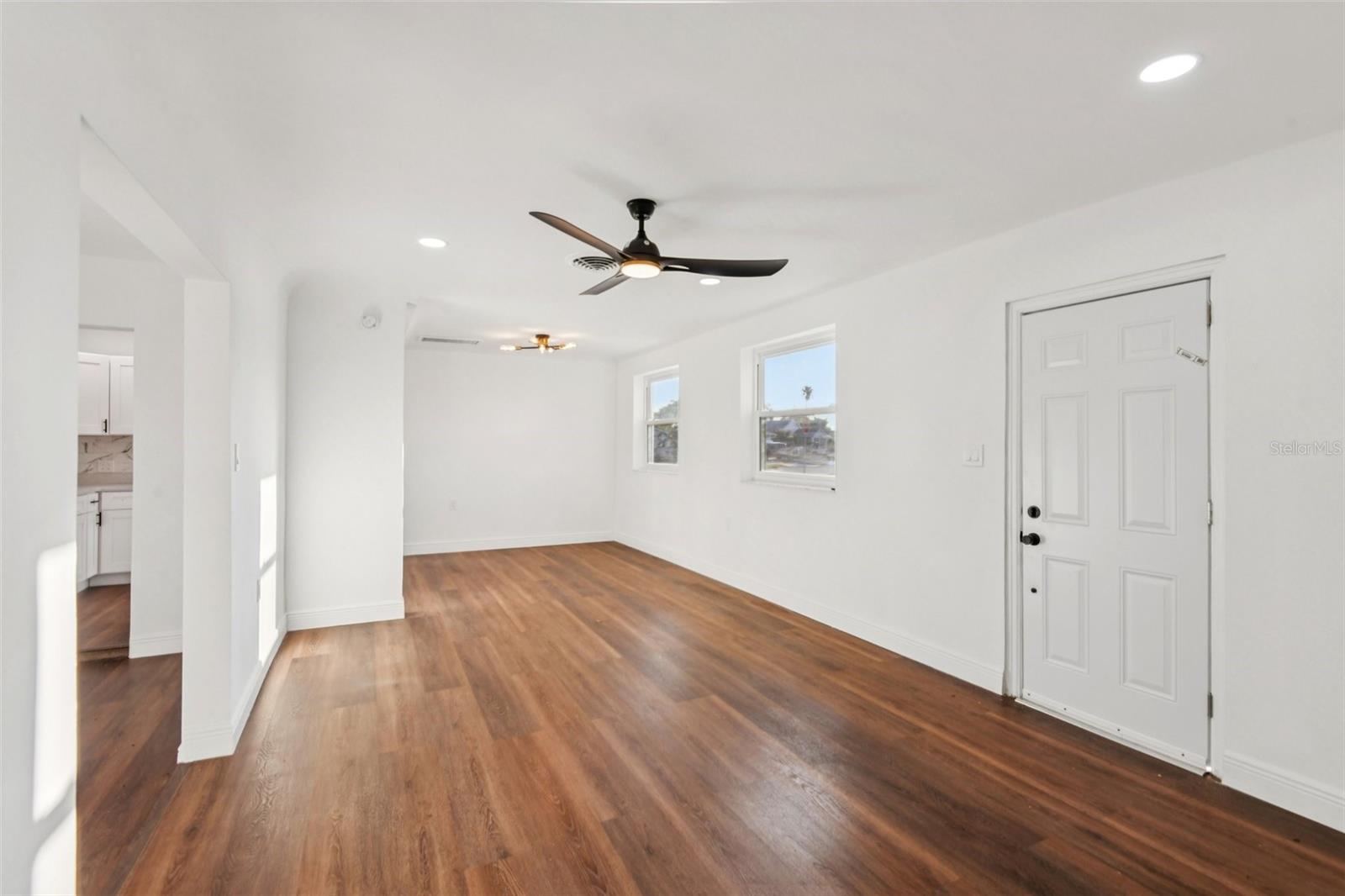 Image 4 of 25 For 410 Virginia Avenue