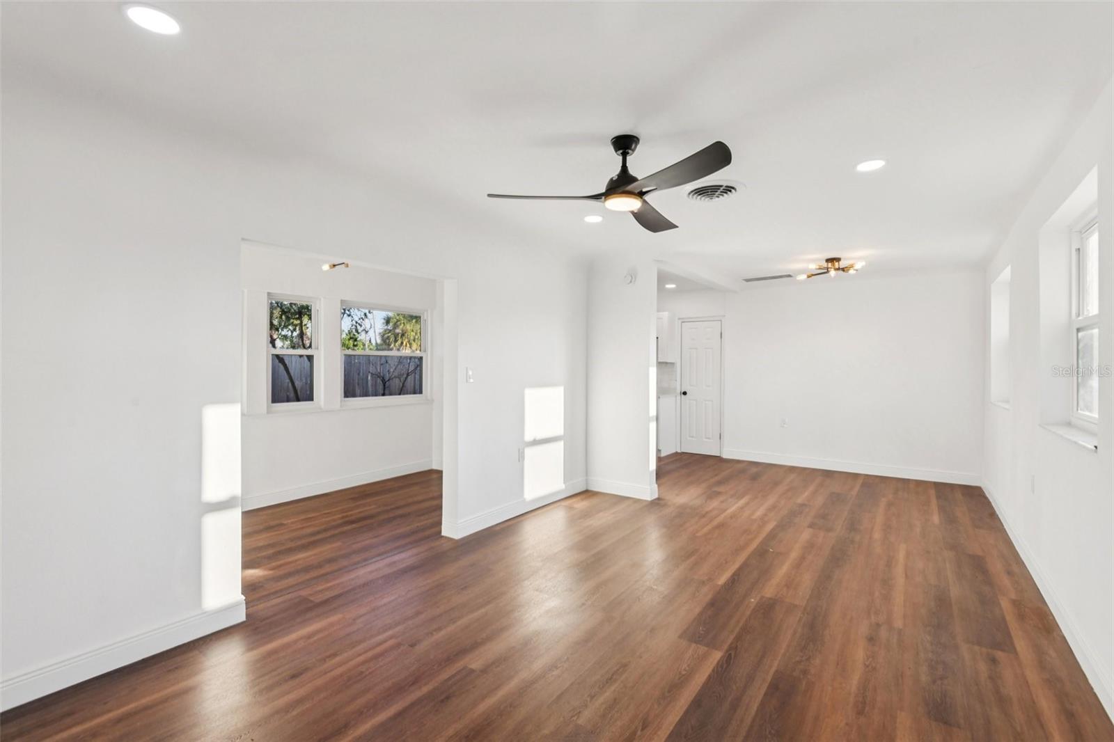 Image 5 of 25 For 410 Virginia Avenue