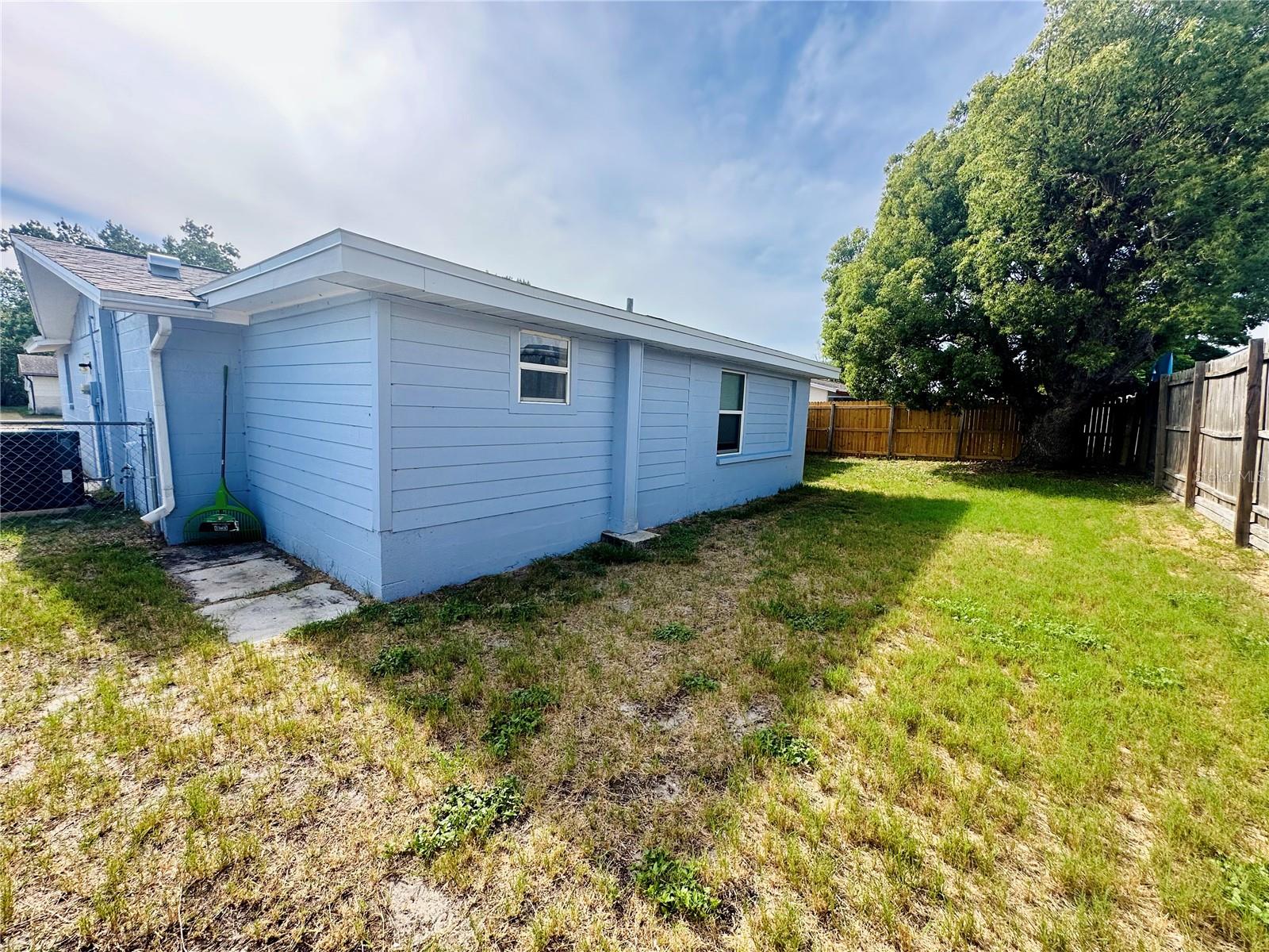 Image 18 of 20 For 4836 Daphne Street