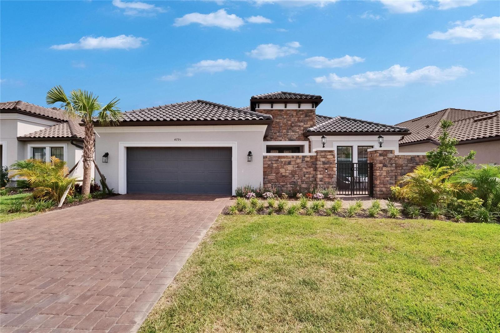 Details for 4795 Freccia Loop, WESLEY CHAPEL, FL 33543