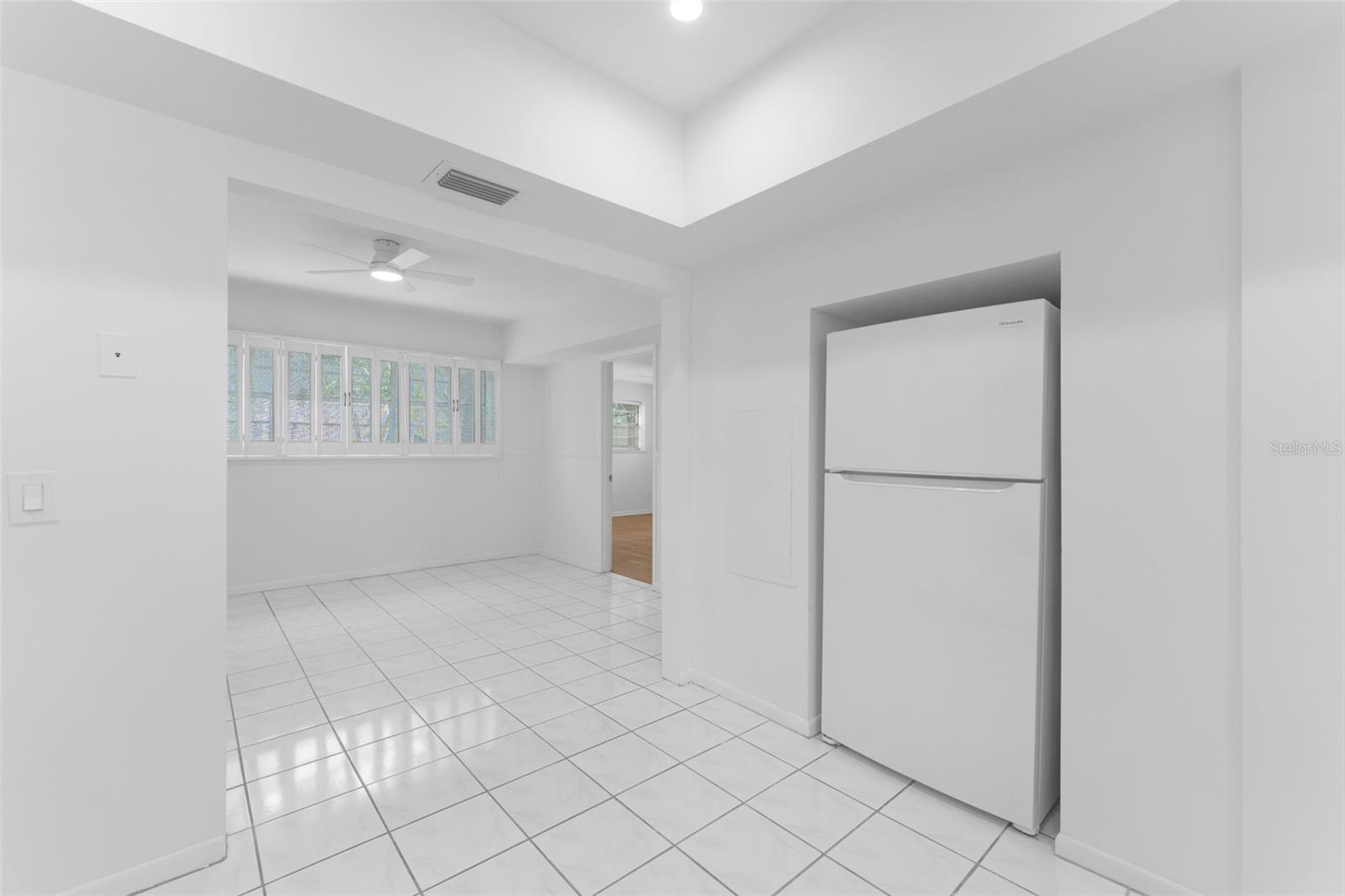 Image 10 of 32 For 125 8th Avenue Ne A