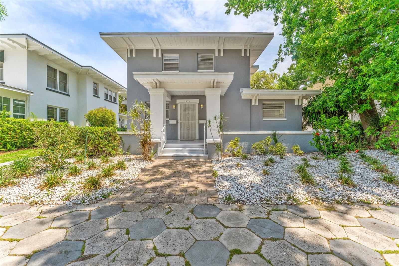 Image 2 of 32 For 125 8th Avenue Ne A