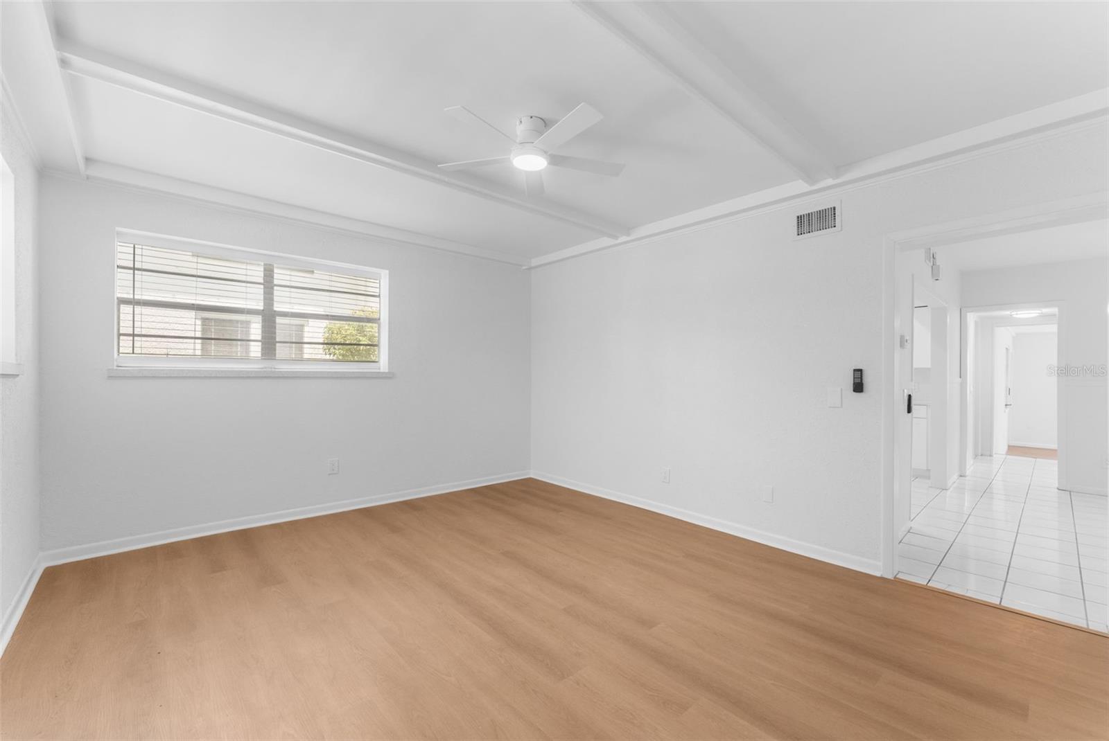 Image 5 of 32 For 125 8th Avenue Ne A