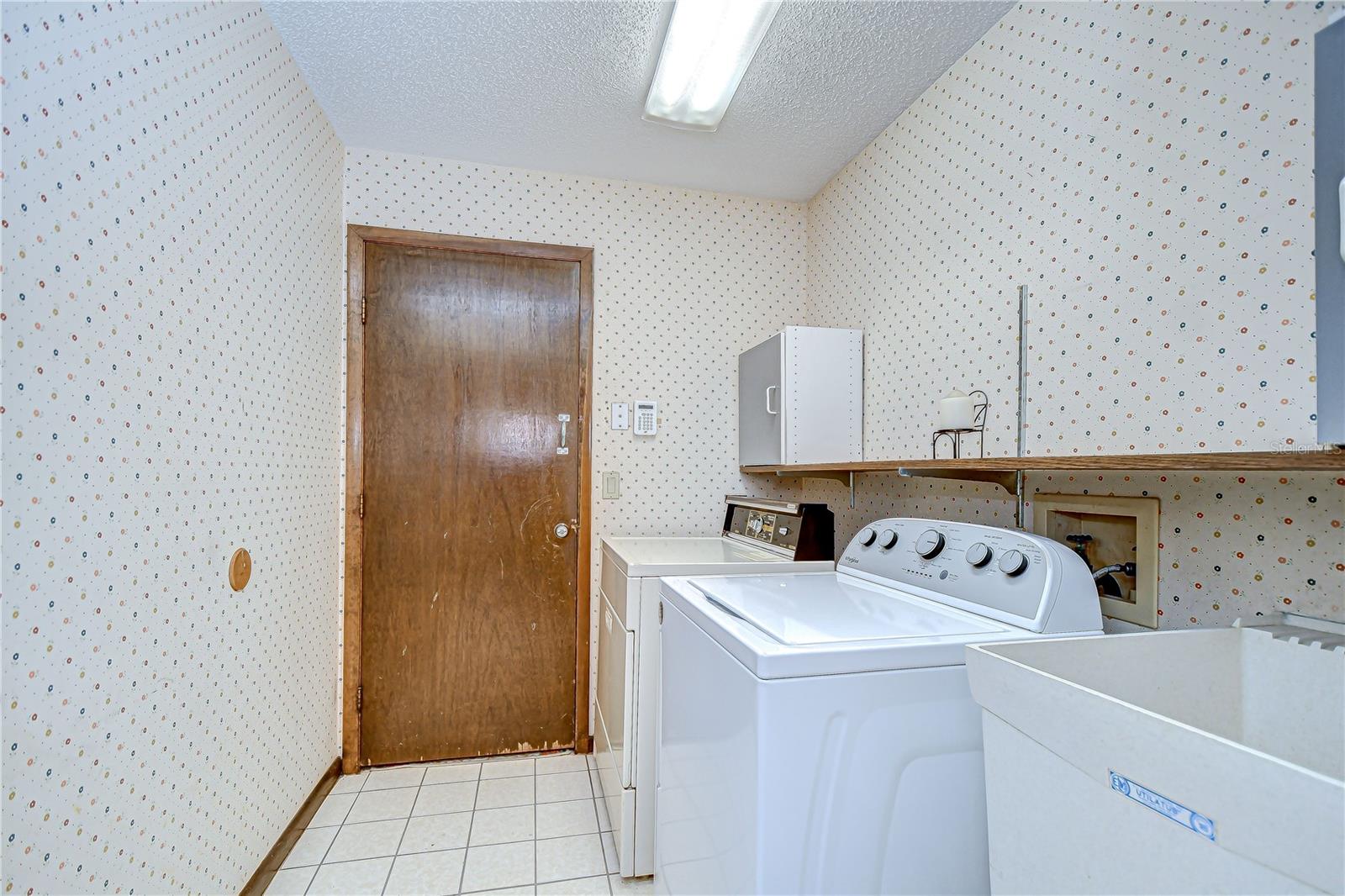 Image 32 of 45 For 13903 Wolcott Drive