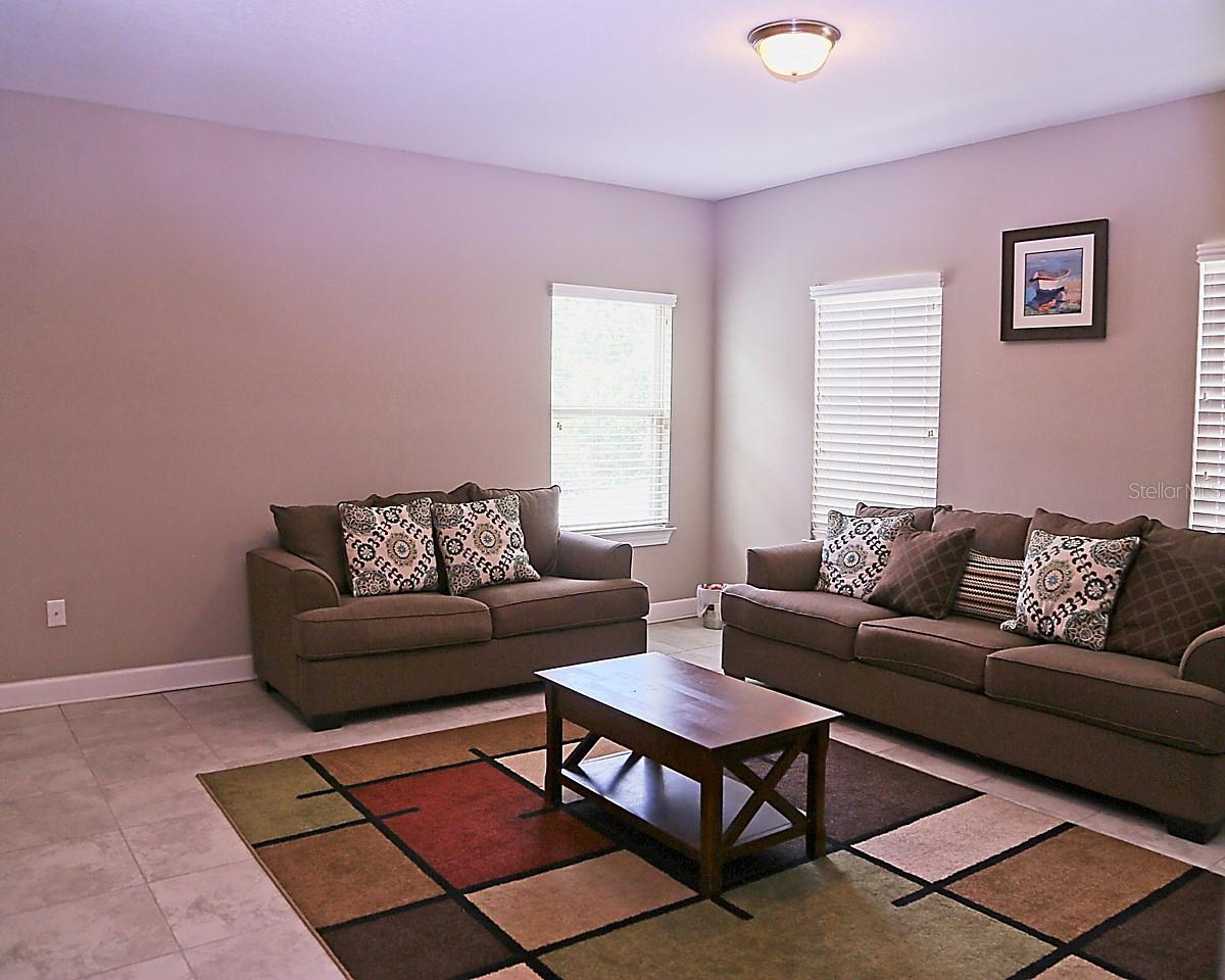 Image 18 of 22 For 10431 Alcon Blue Drive