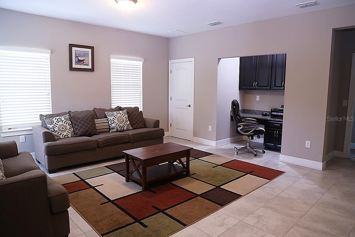 Image 19 of 22 For 10431 Alcon Blue Drive