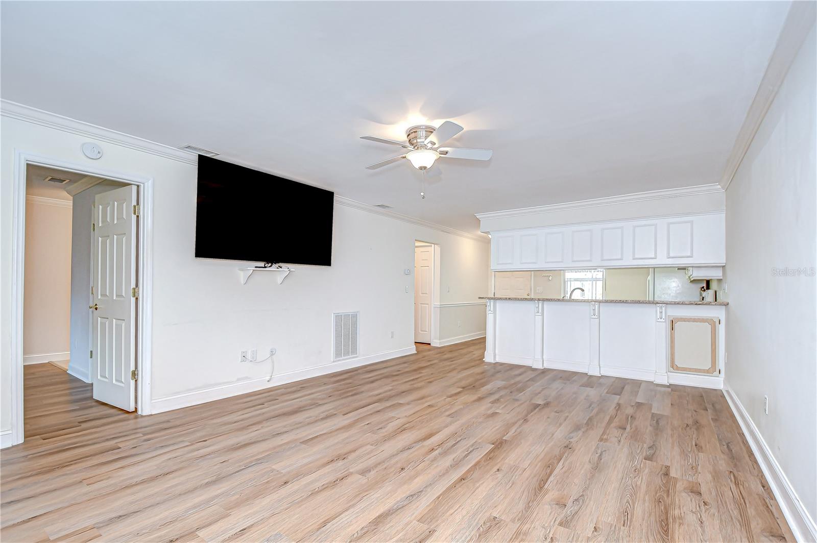 Image 17 of 42 For 6550 Teak Court