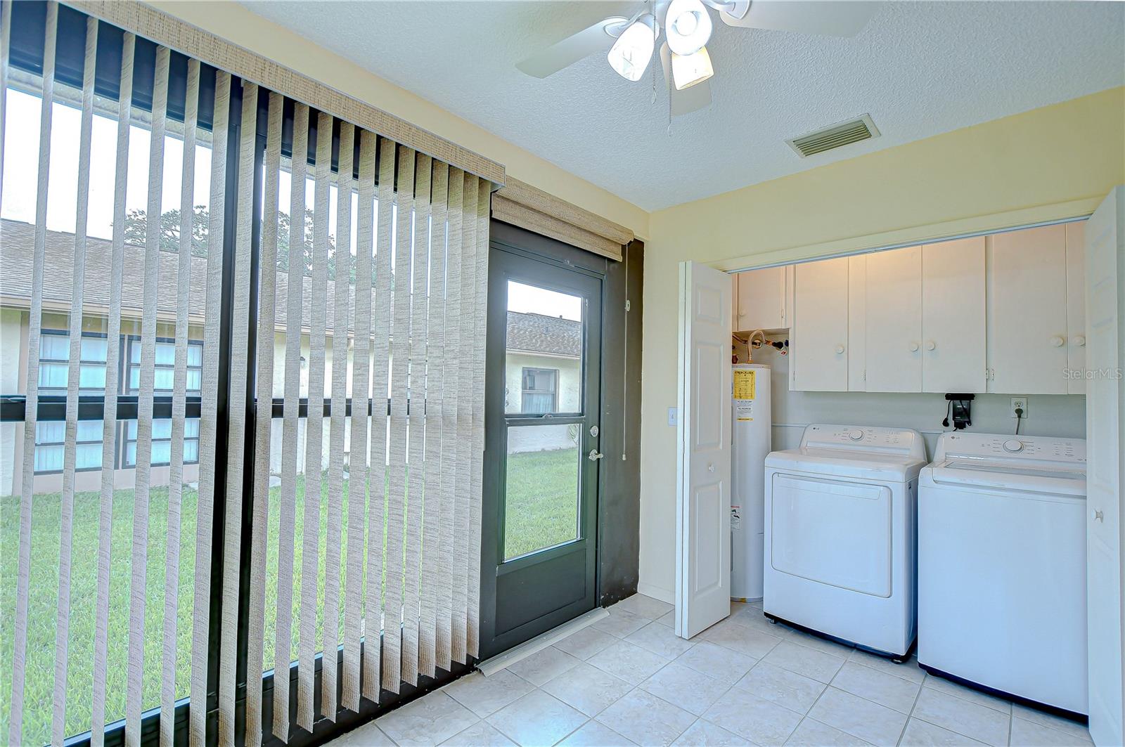 Image 36 of 42 For 6550 Teak Court