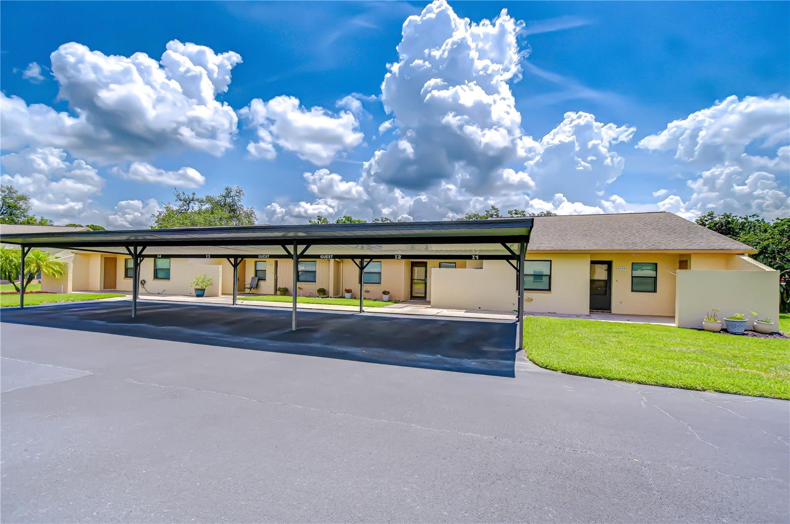 Image 4 of 42 For 6550 Teak Court