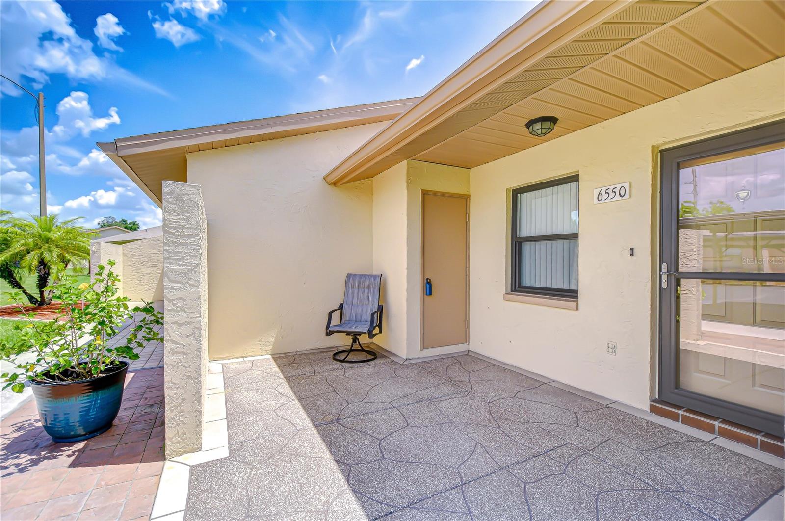 Image 6 of 42 For 6550 Teak Court