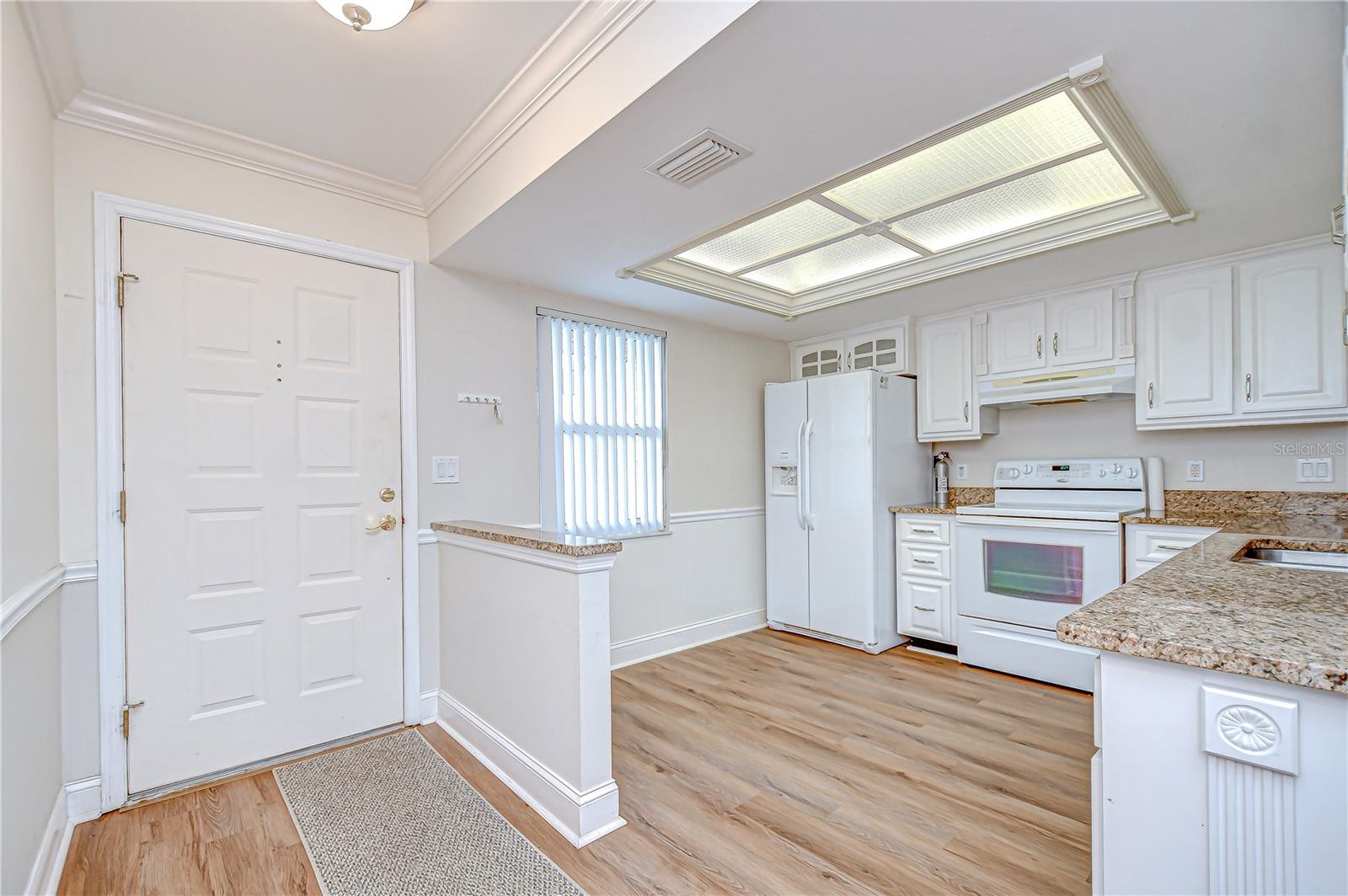 Image 9 of 42 For 6550 Teak Court