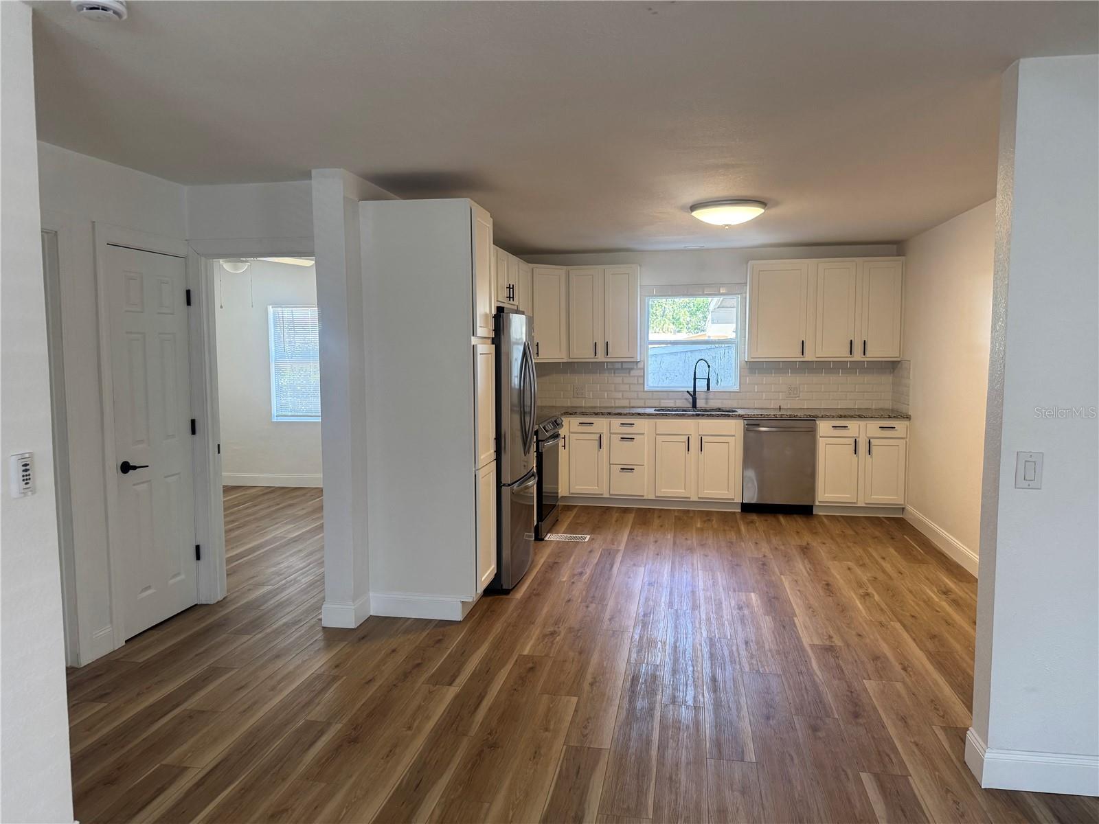 Image 3 of 17 For 1371 14th Street