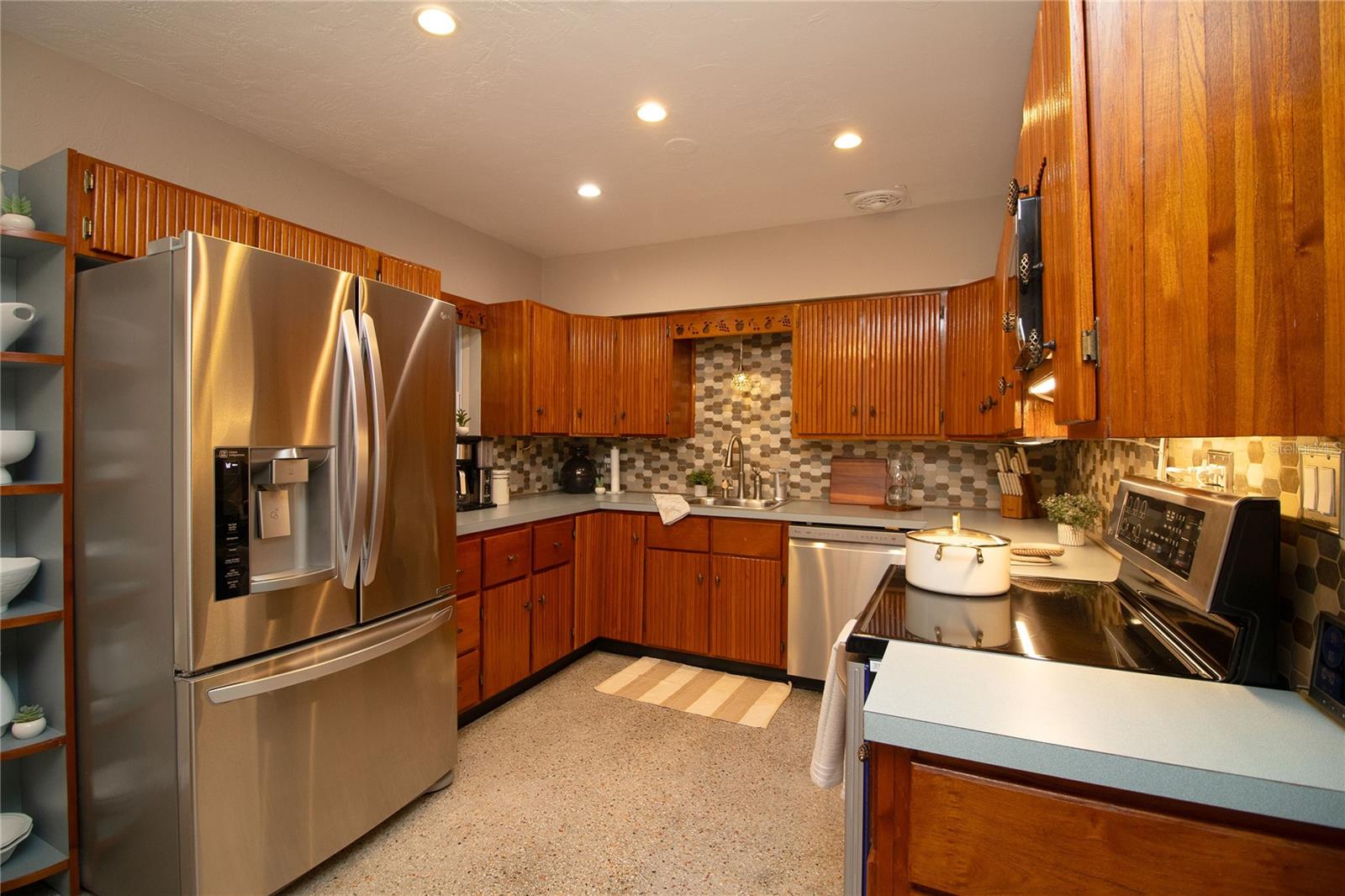 Image 6 of 27 For 7401 13th Avenue N