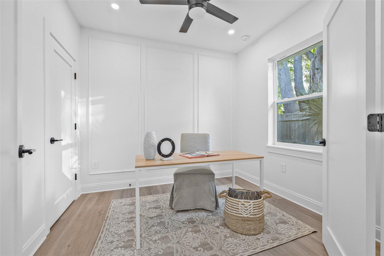 Image 16 of 34 For 1052 55th Avenue N
