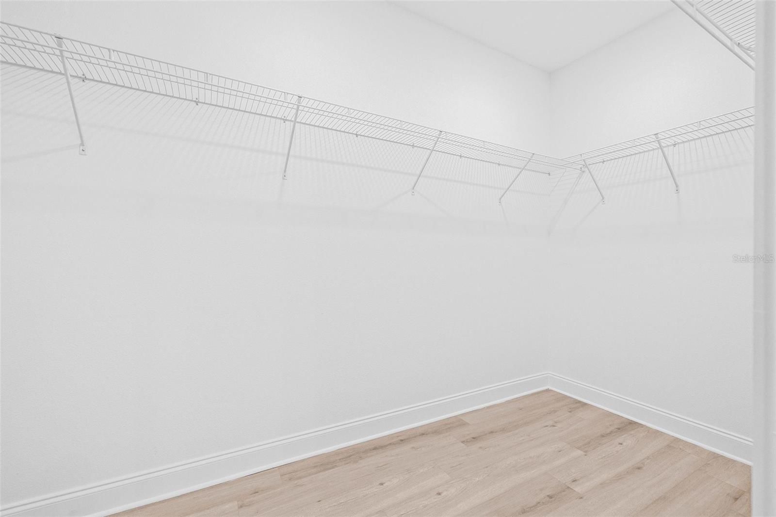Image 19 of 34 For 1052 55th Avenue N