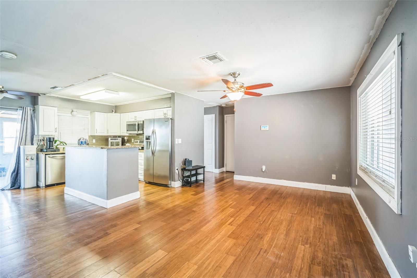 Image 5 of 22 For 9029 109th Avenue
