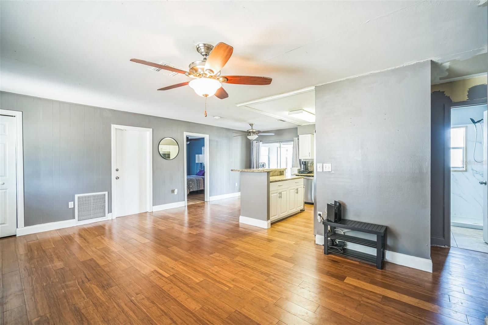 Image 7 of 22 For 9029 109th Avenue