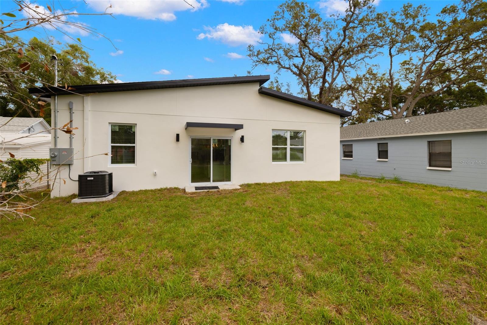 Image 18 of 19 For 1625 39th Street S