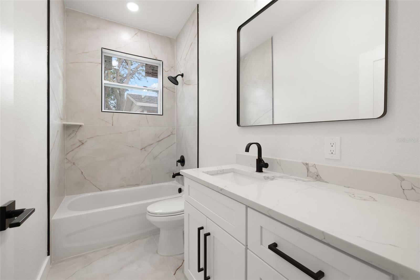 Image 9 of 19 For 1625 39th Street S